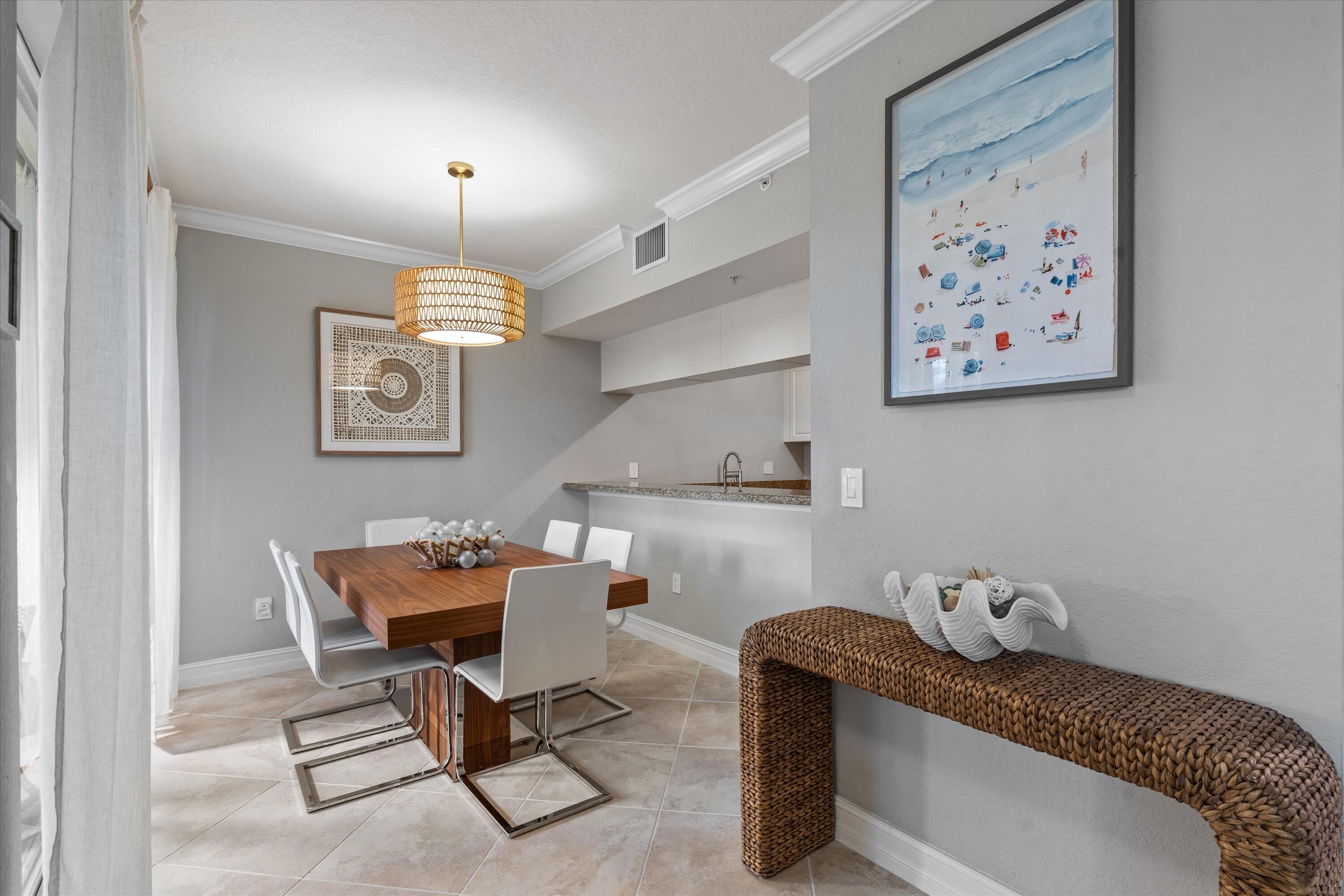 Dining Room and Bar