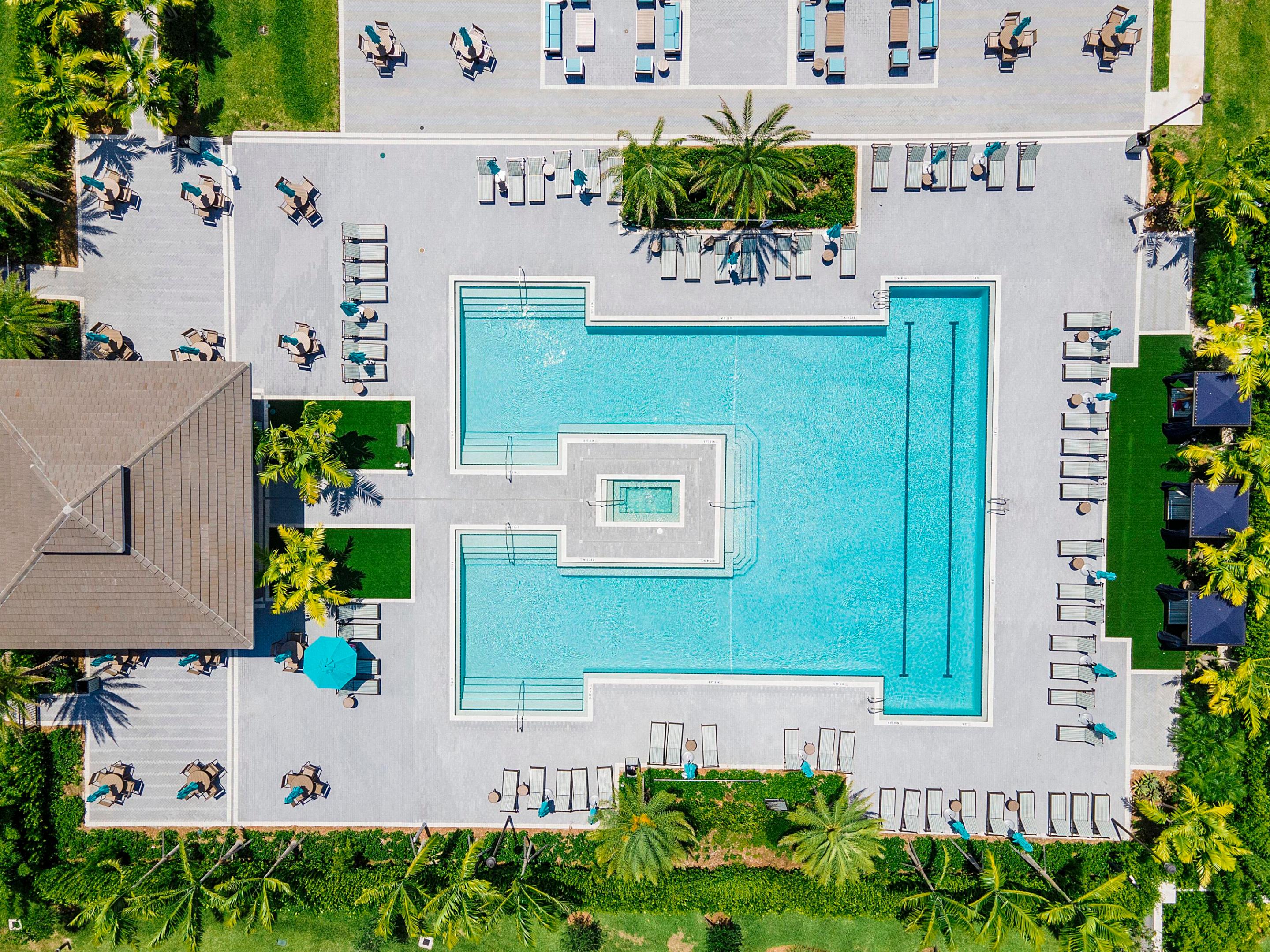 CASCATA RESORT STYLE POOL CASCATA RESORT STYLE POOL