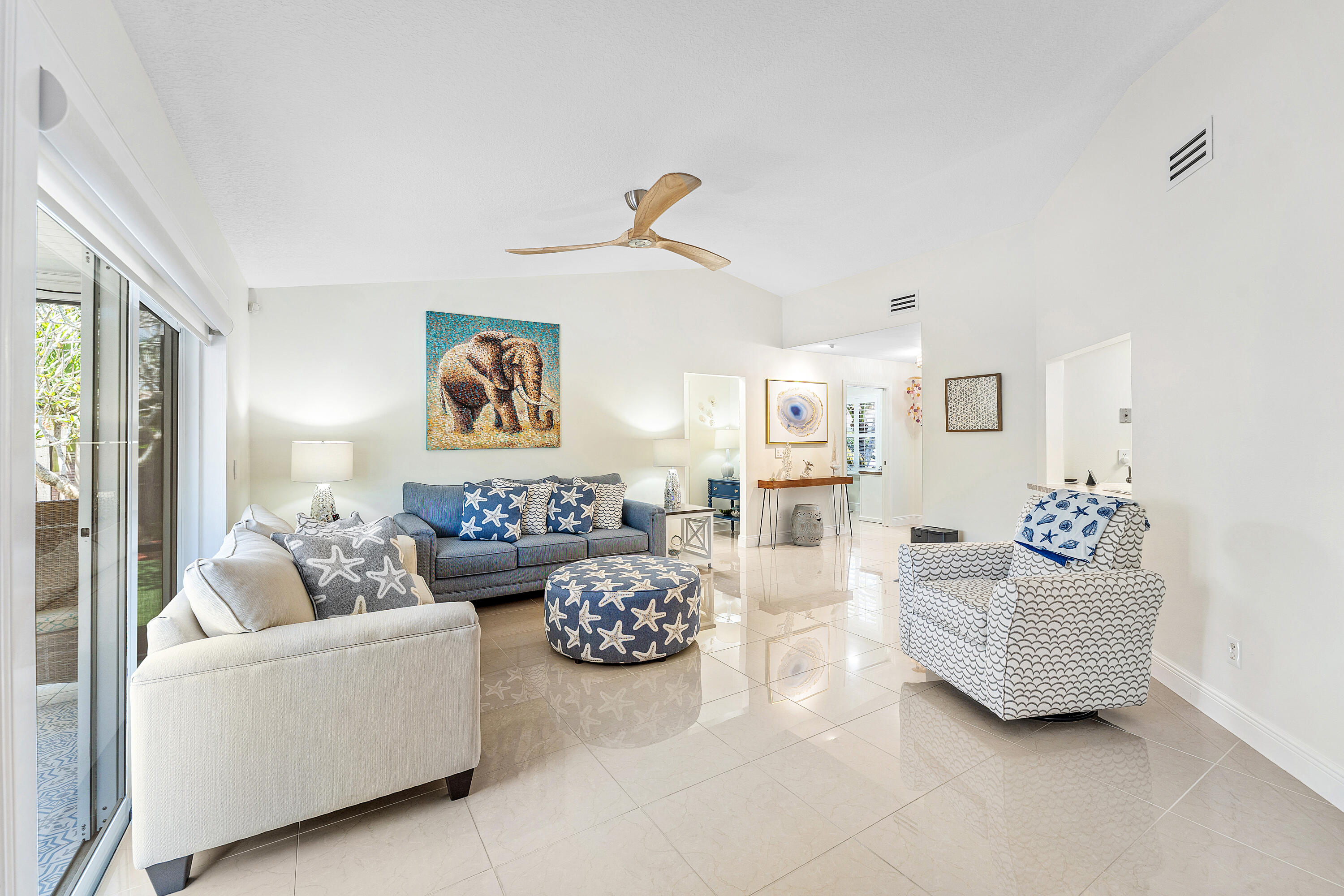 006-140ArrowheadCircle-Jupiter-FL-33458-