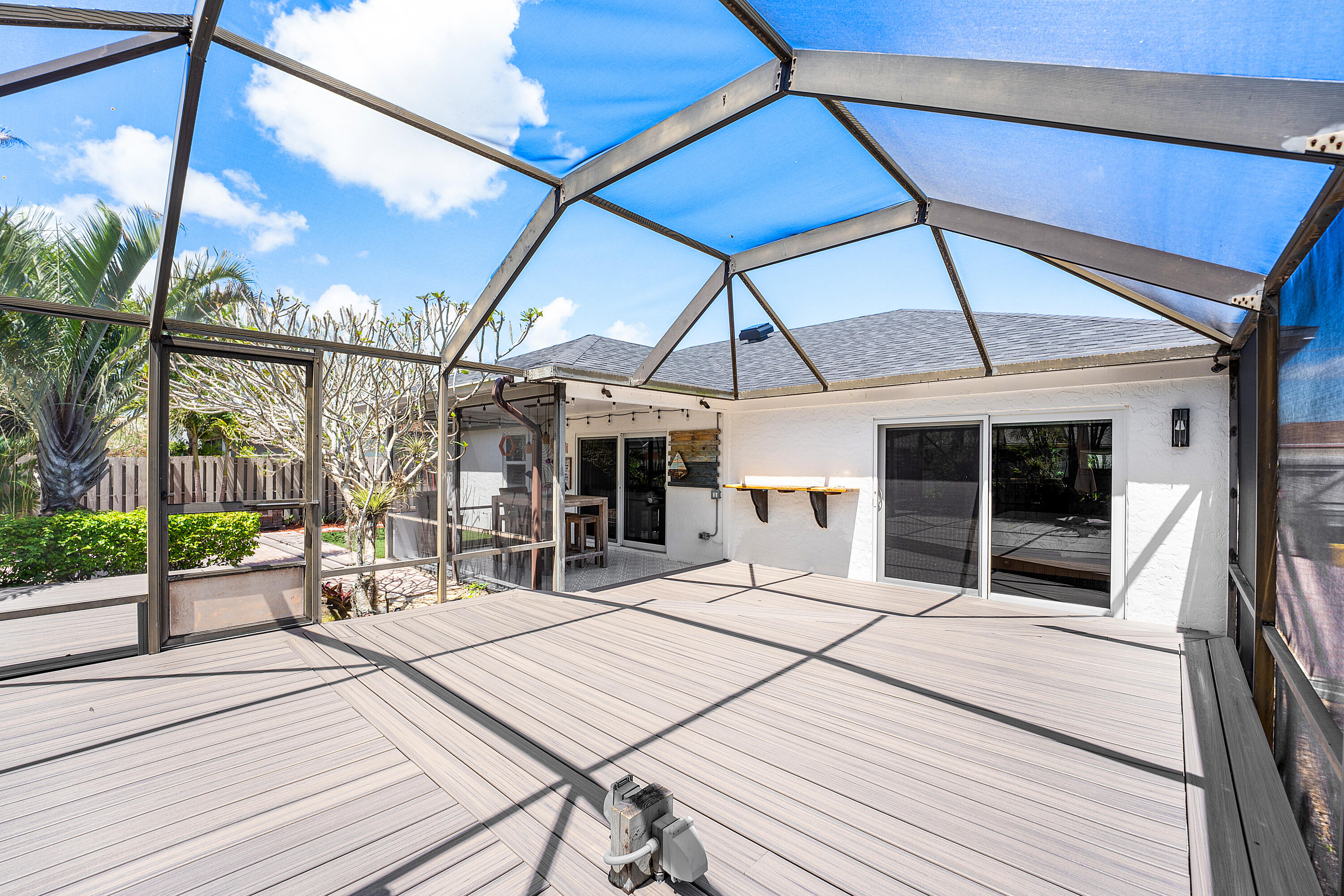 024-140ArrowheadCircle-Jupiter-FL-33458-