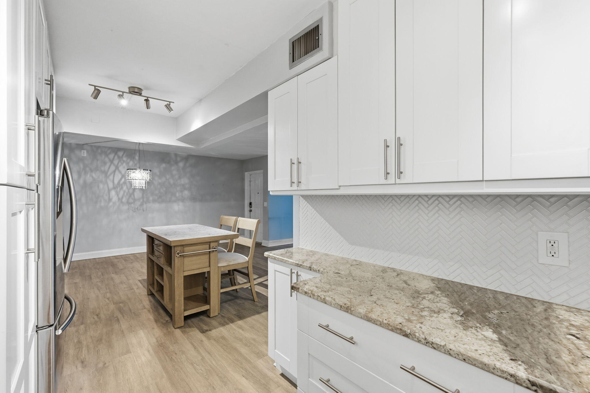 21-web-or-mls-1104_Green_Pine_Boulevard_ 21-web-or-mls-1104_Green_Pine_Boulevard_