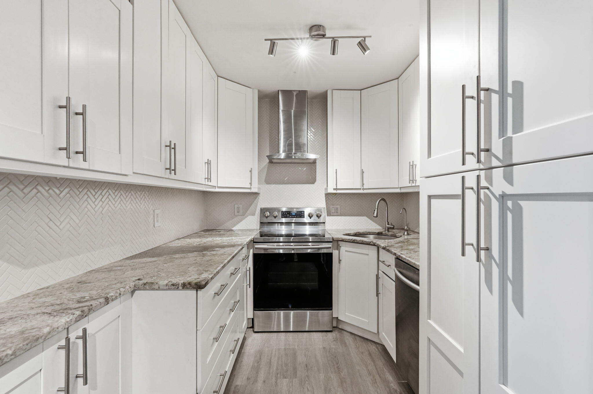 22-web-or-mls-1104_Green_Pine_Boulevard_ 22-web-or-mls-1104_Green_Pine_Boulevard_