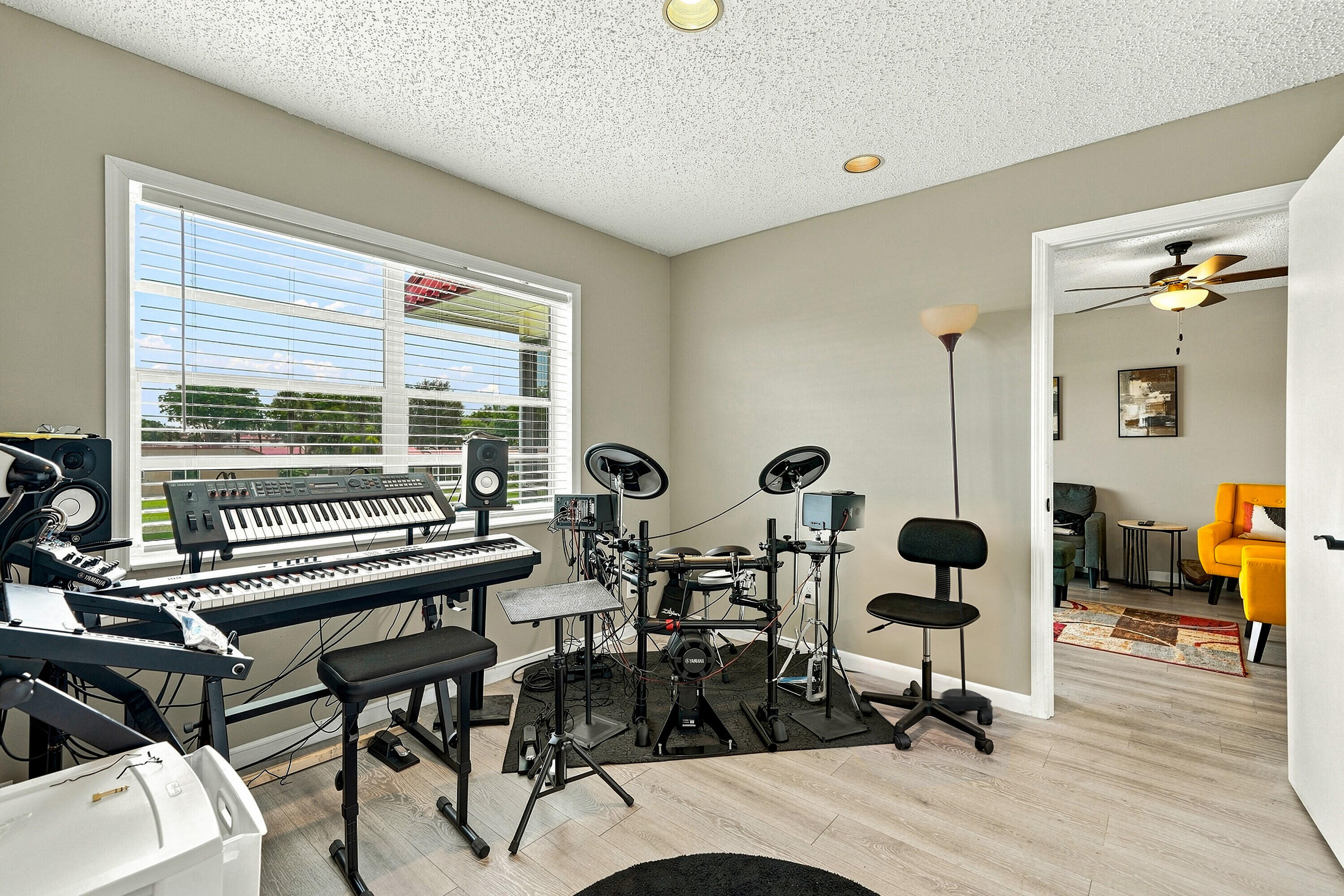 2nd Bedroom