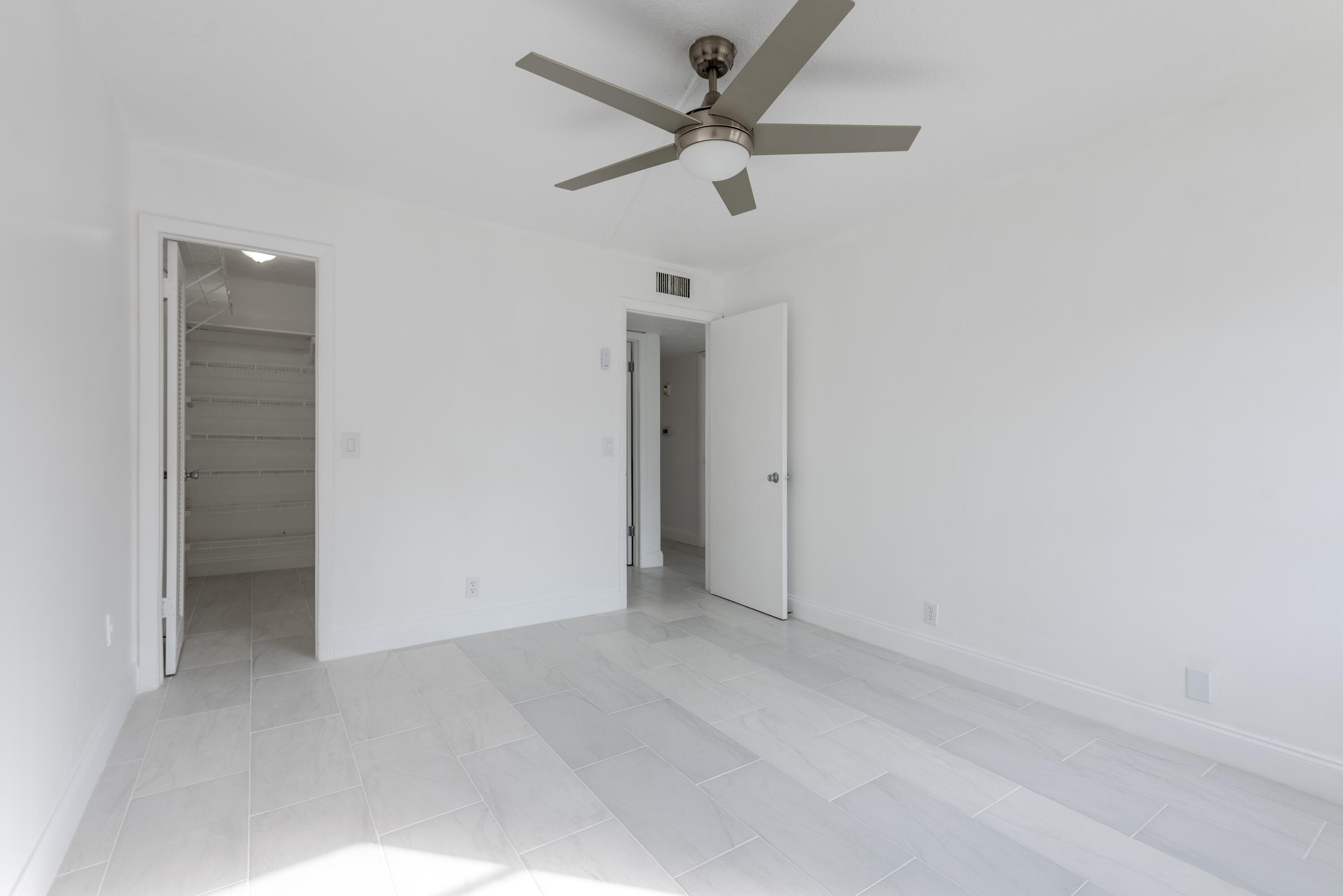 108 Normandy Ln, C-20