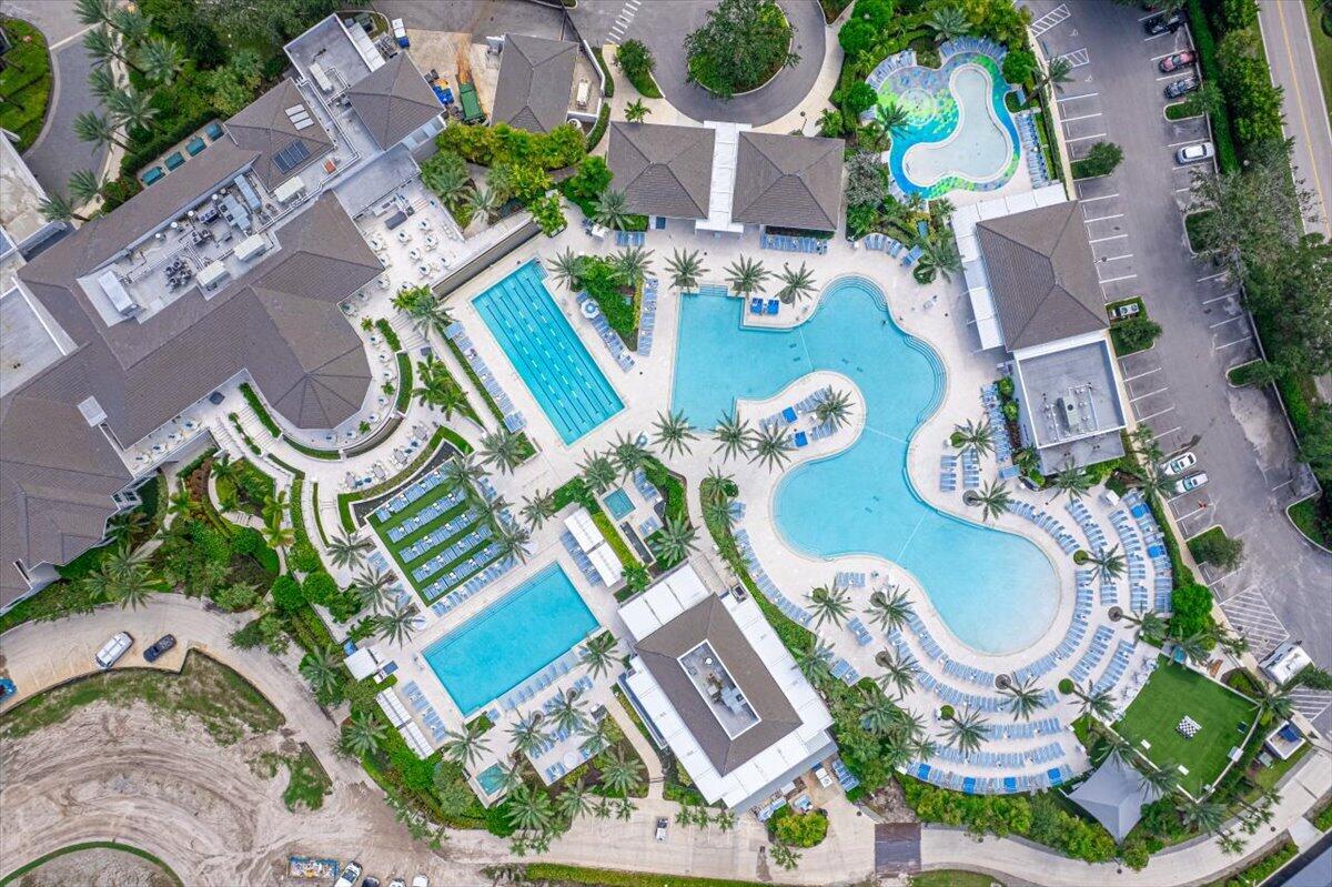 09-Aerial-Clubhouse Pool