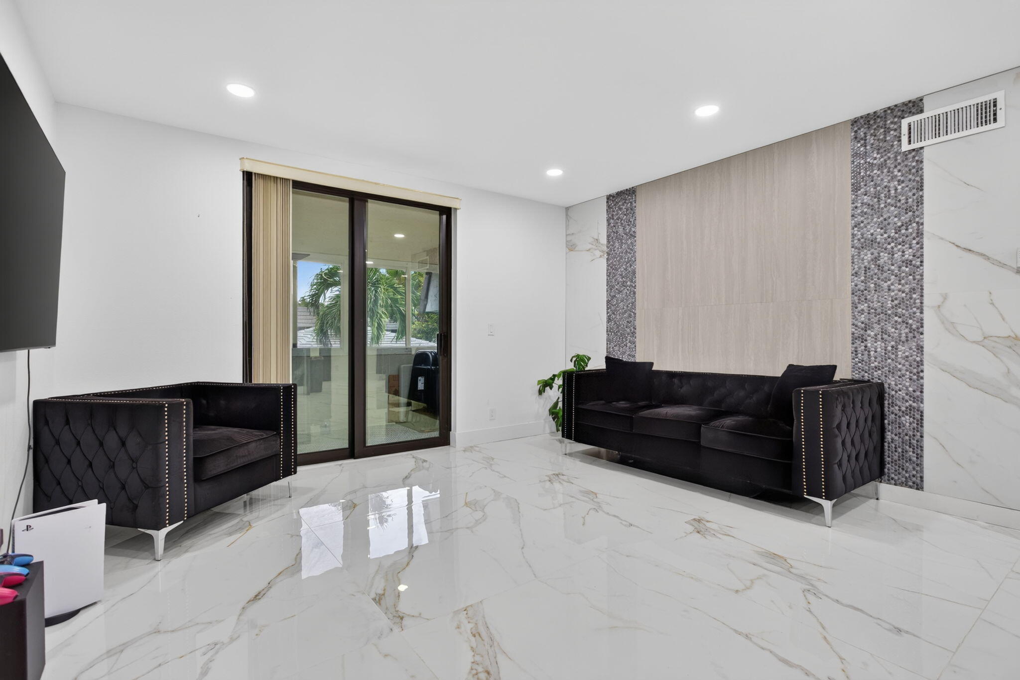 2-web-or-mls-8404 -7975