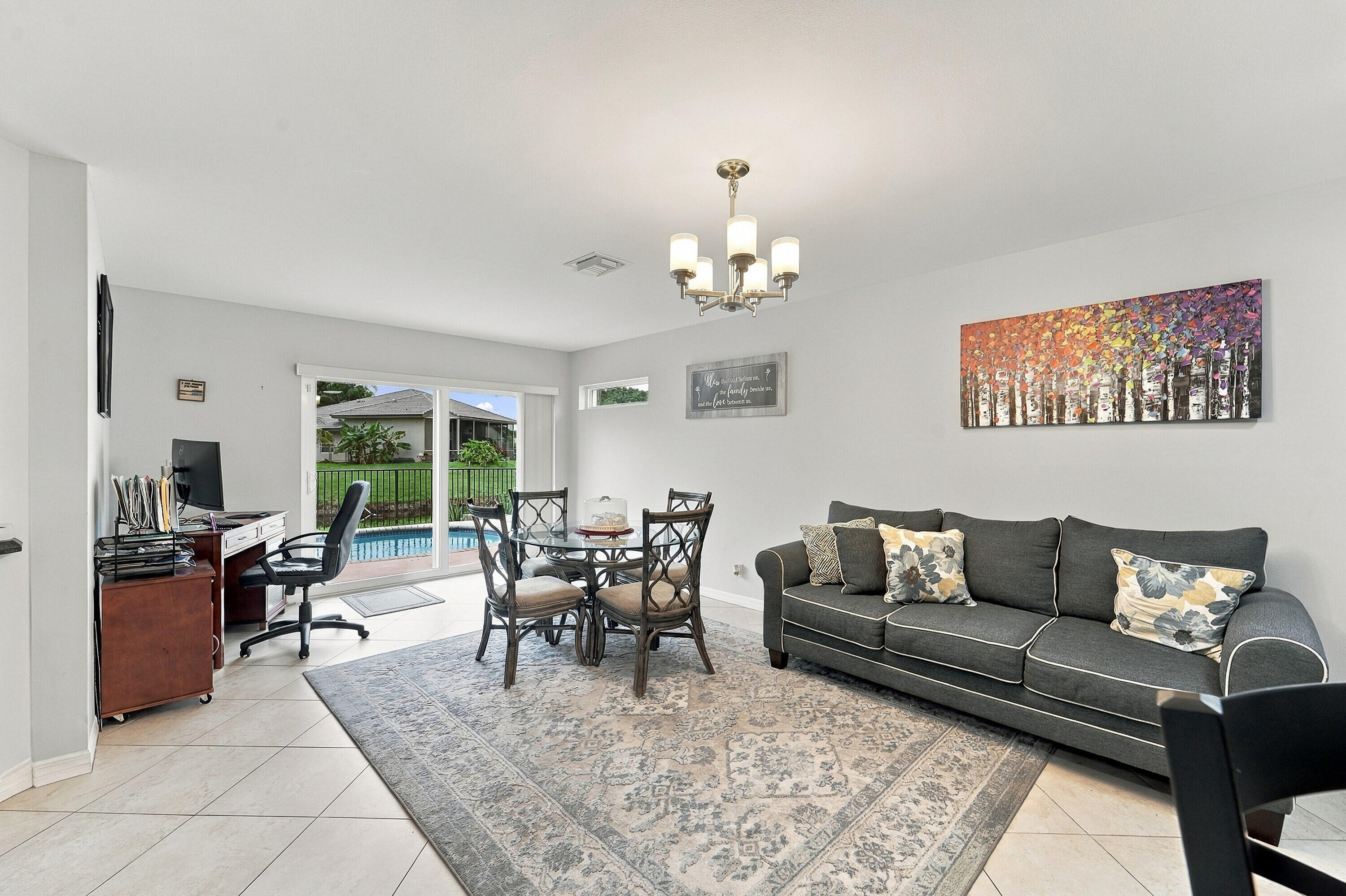 14_sitting room