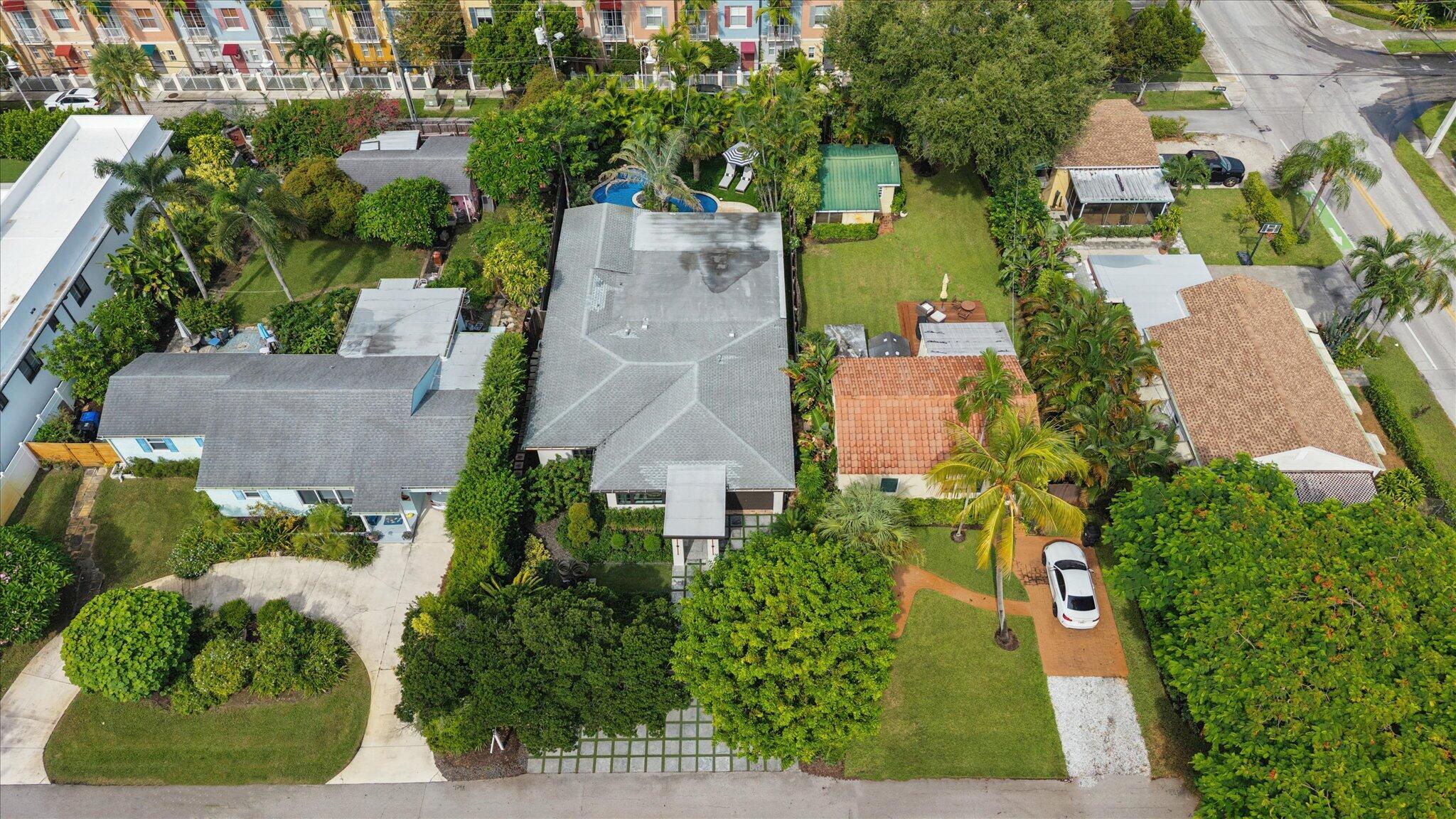 40-Steiner-541 NE 8th Ave-36