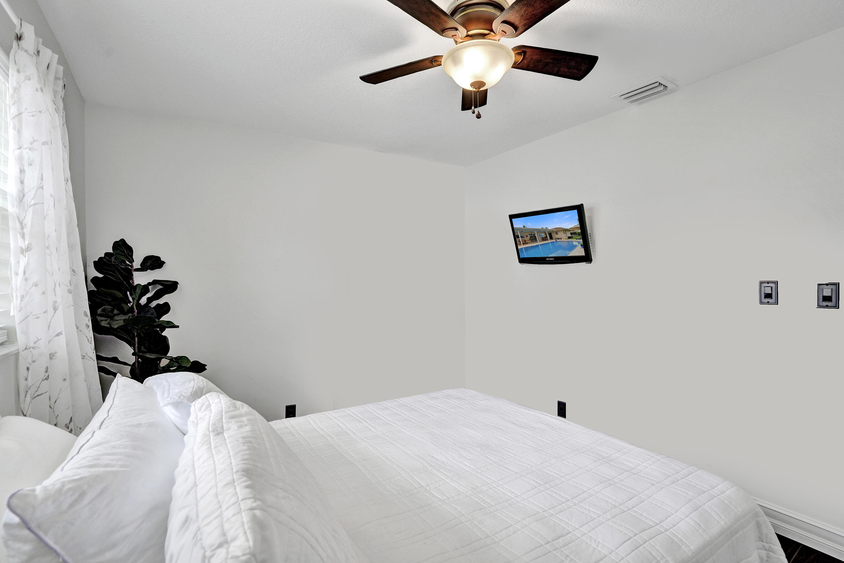 2nd bedroom- (safe digitally removed from photo)
