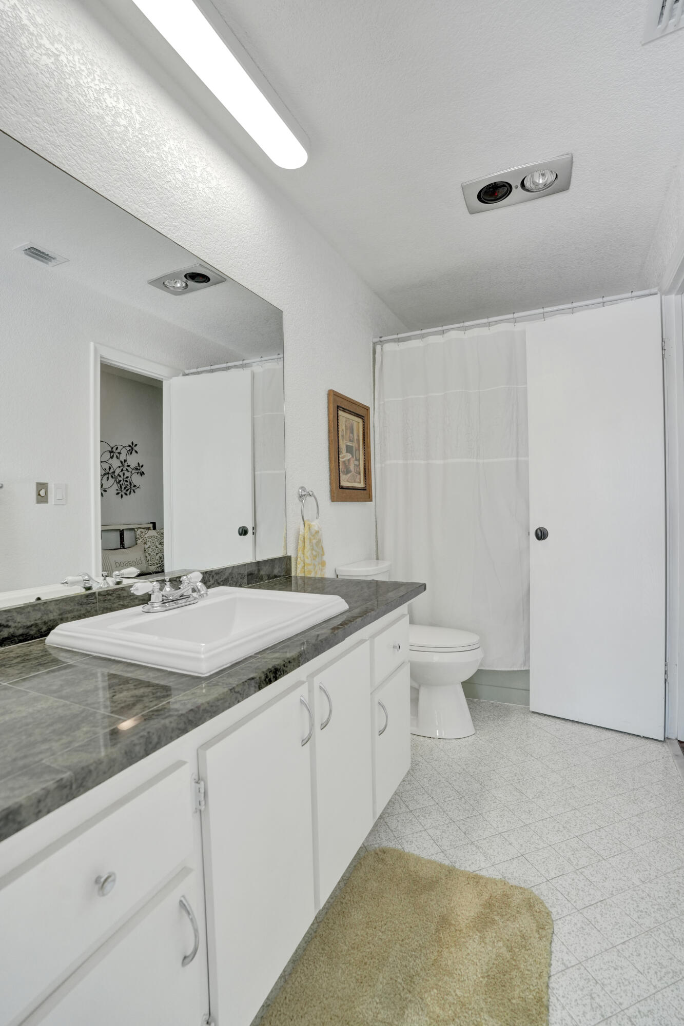 Guest/Cabana bath shower/ tub combo