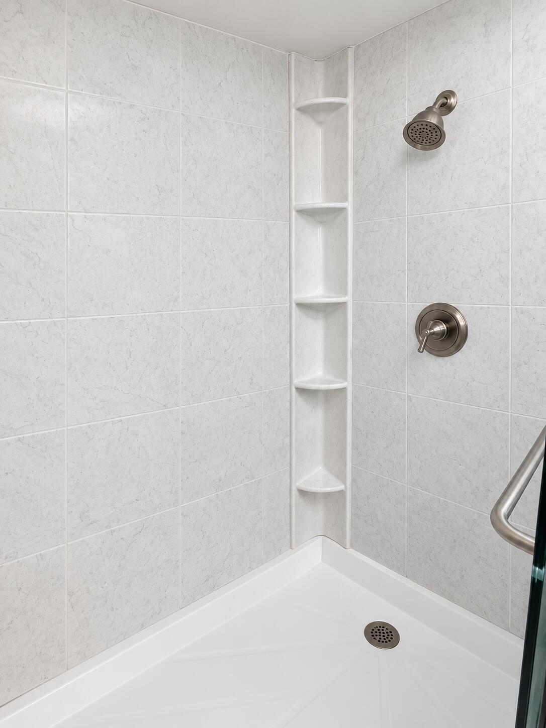 25 Master Bath 3