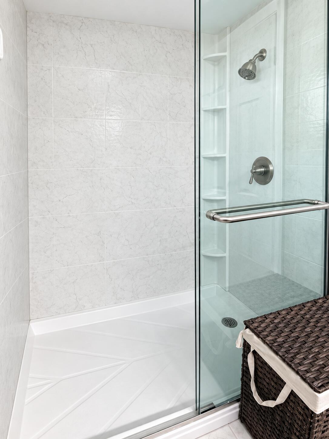24 Master Bath 5
