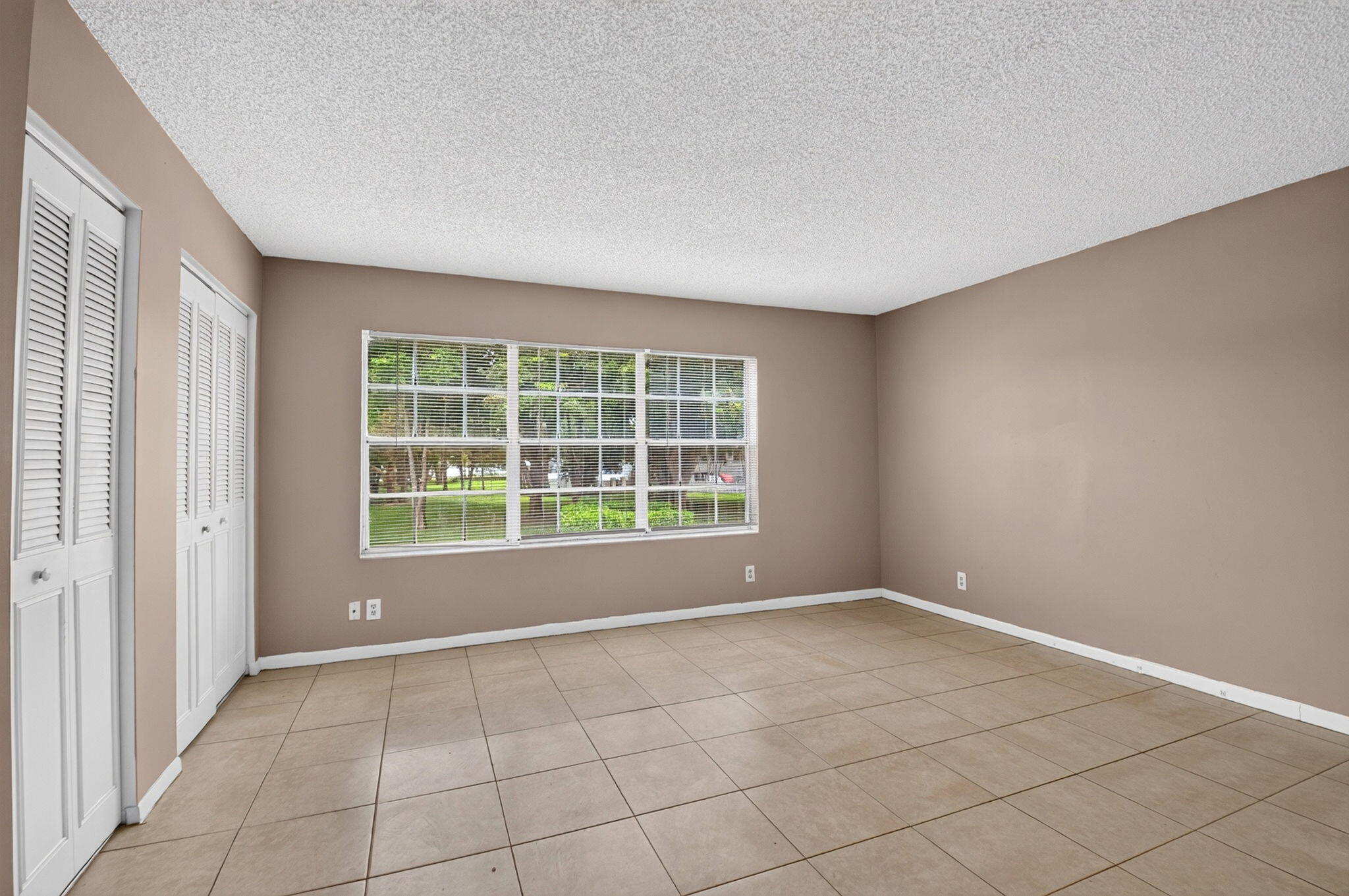 26. 3700 Savoy Lane E