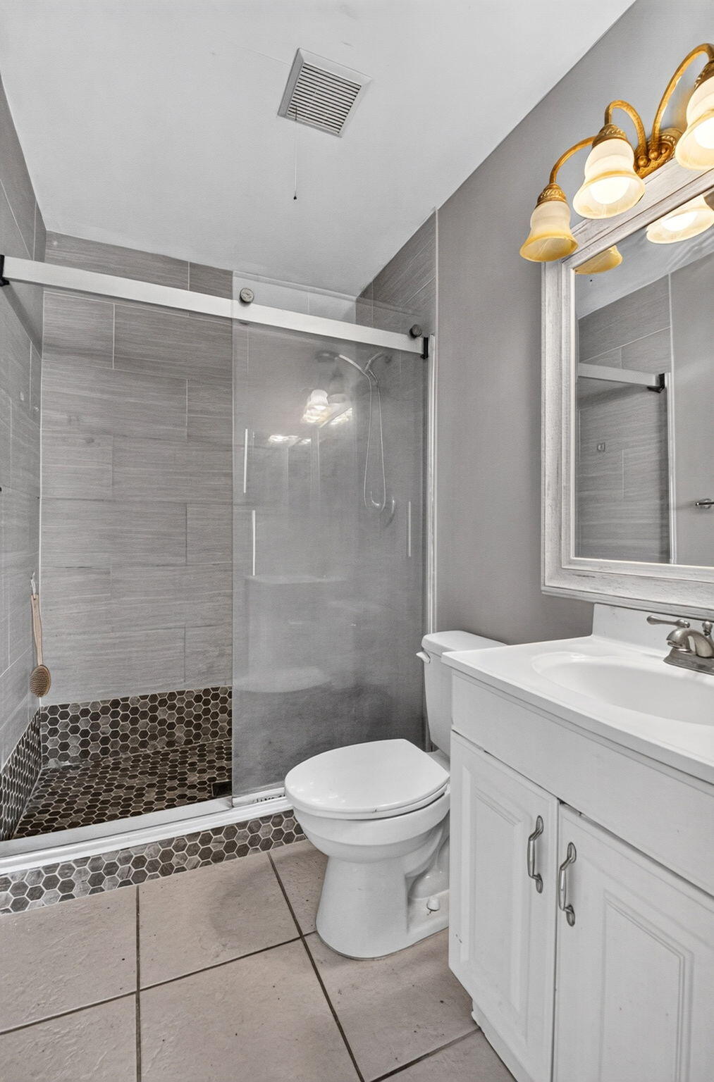 29. 3700 Savoy Lane E