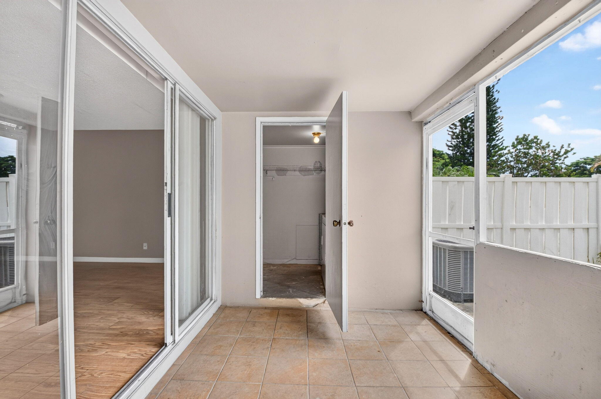 31. 3700 Savoy Lane E