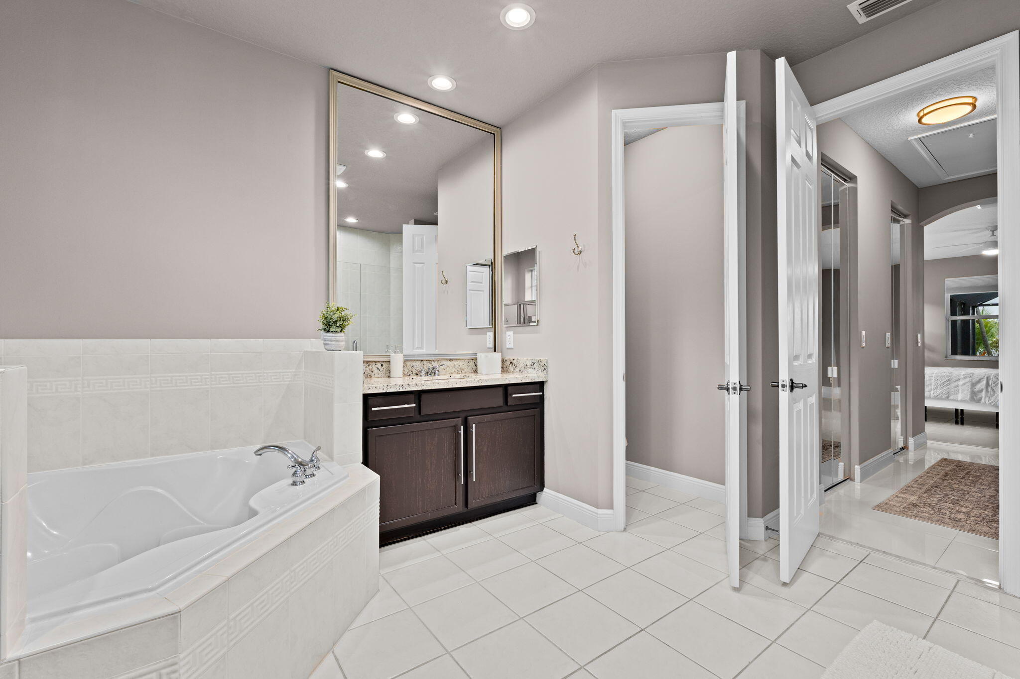 33-web-or-mls-A7400022