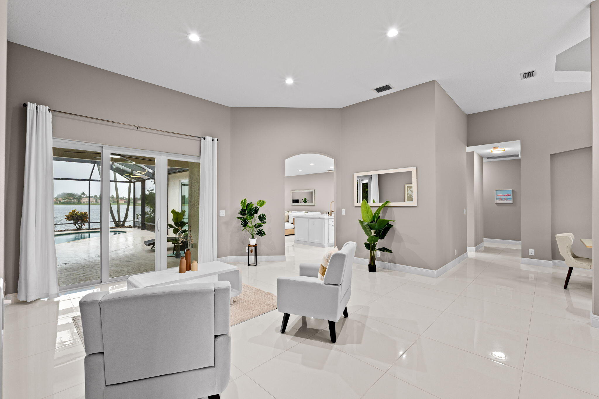 12-web-or-mls-A7409961