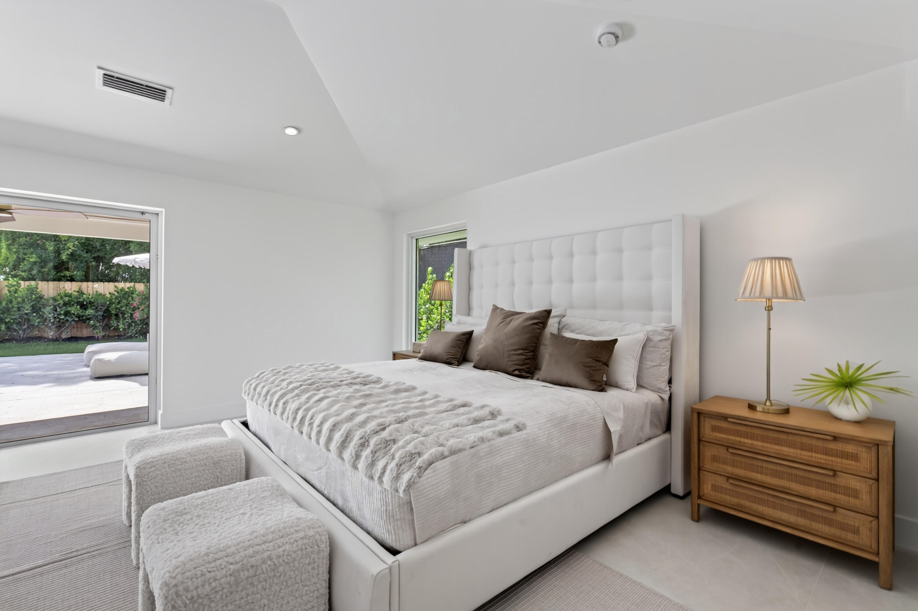 Primary en-suite