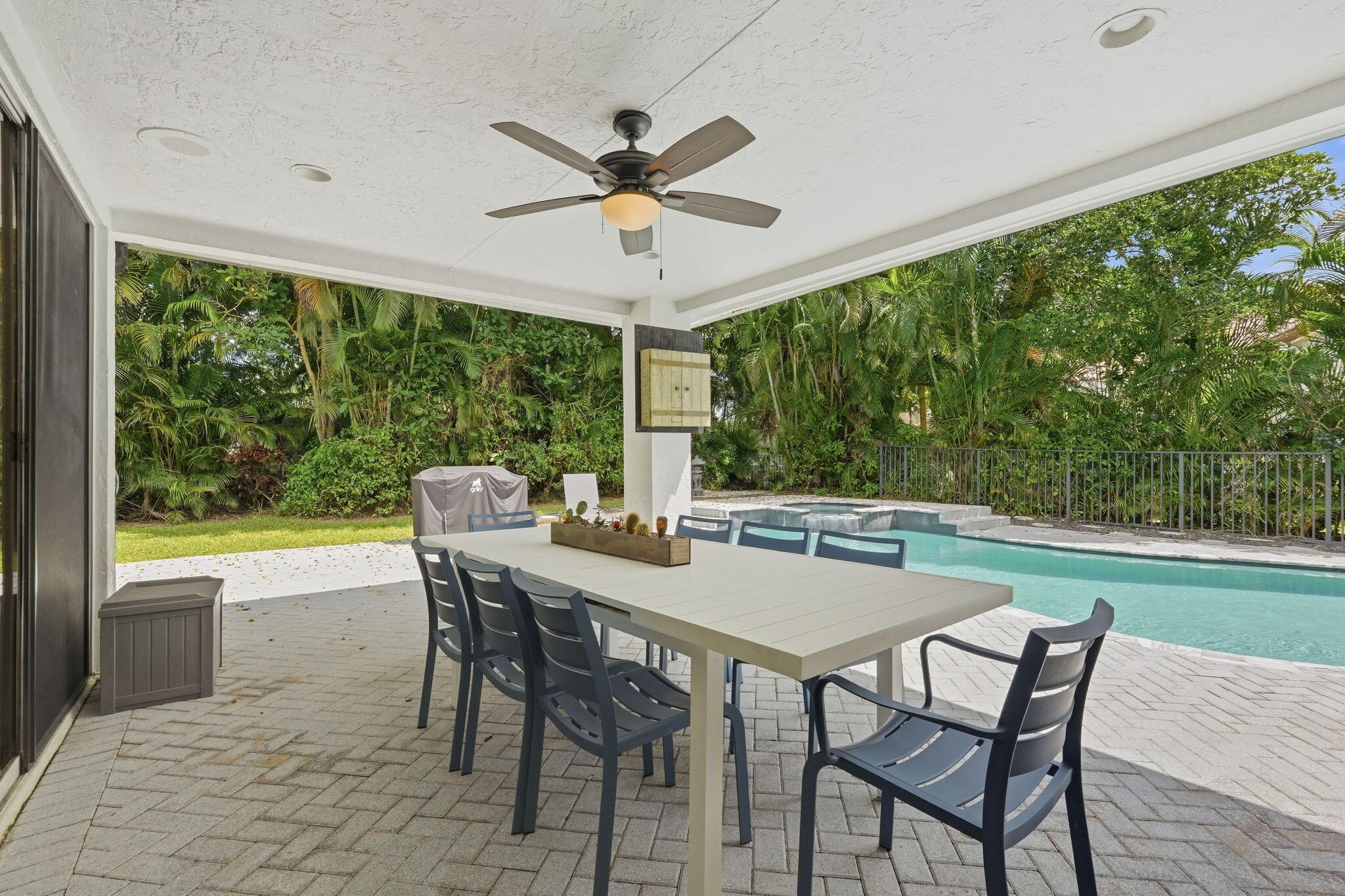 30-web-or-mls-5742_Saint_Annes_Way_07731