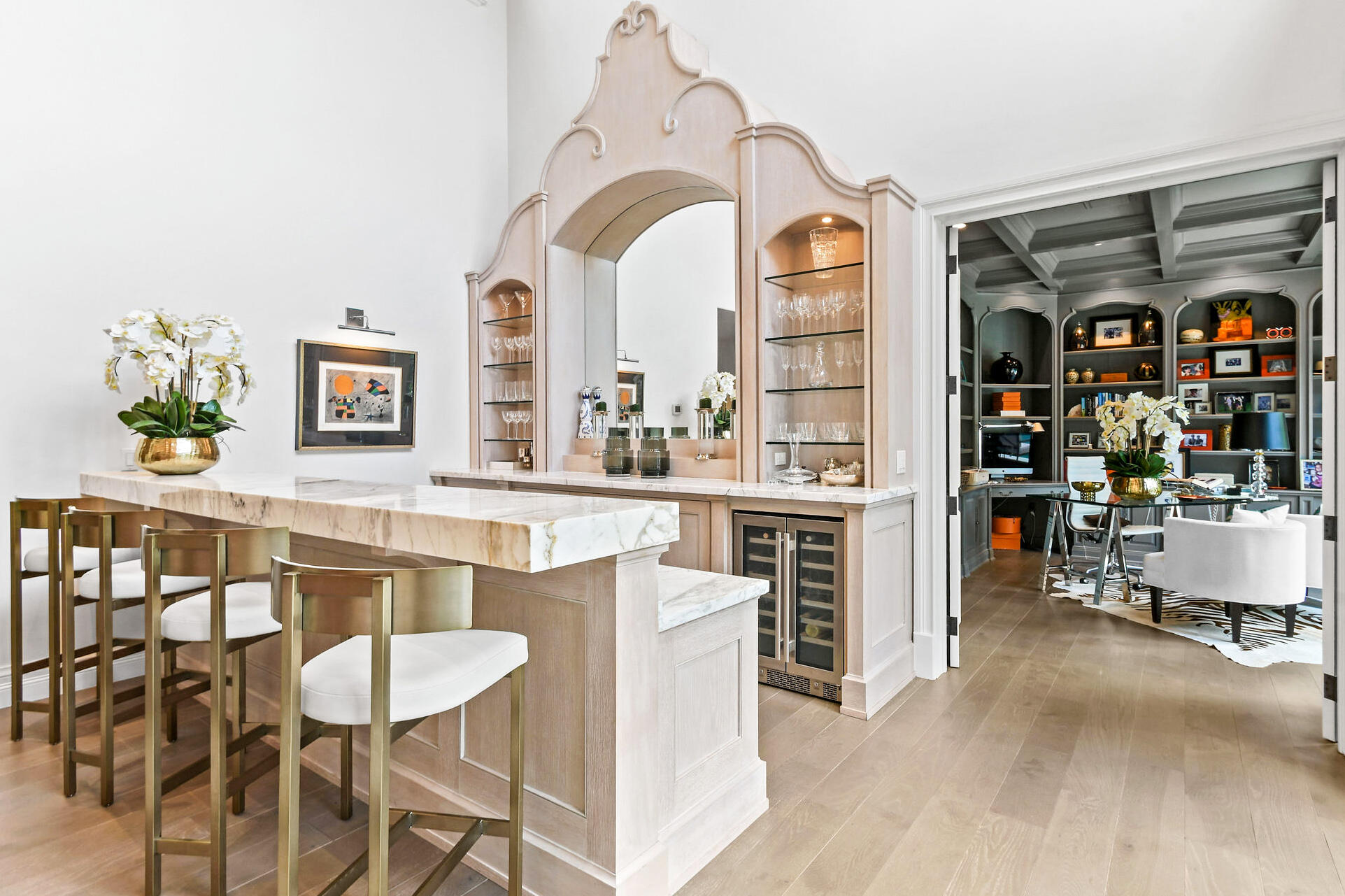 Living Room Bar