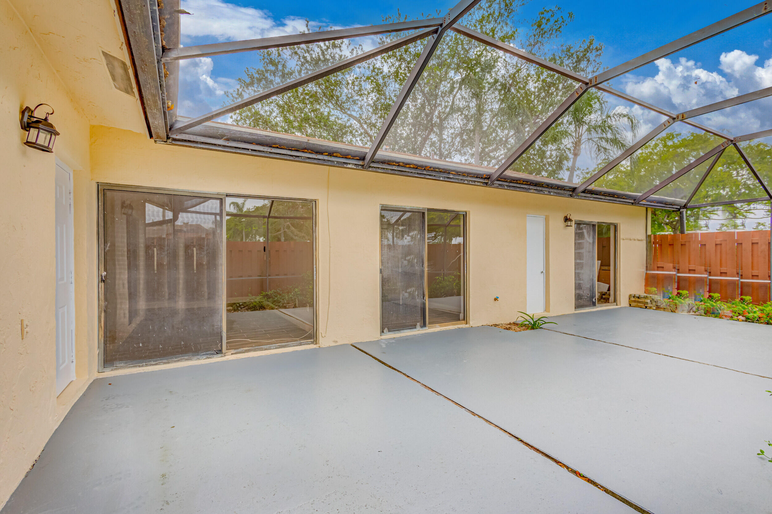 Screened Patio