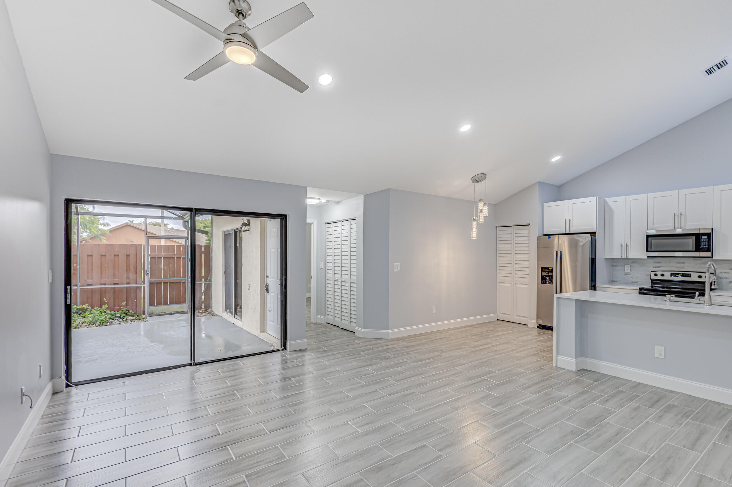 Living-dinning-Kitchen Living-dinning-Kitchen