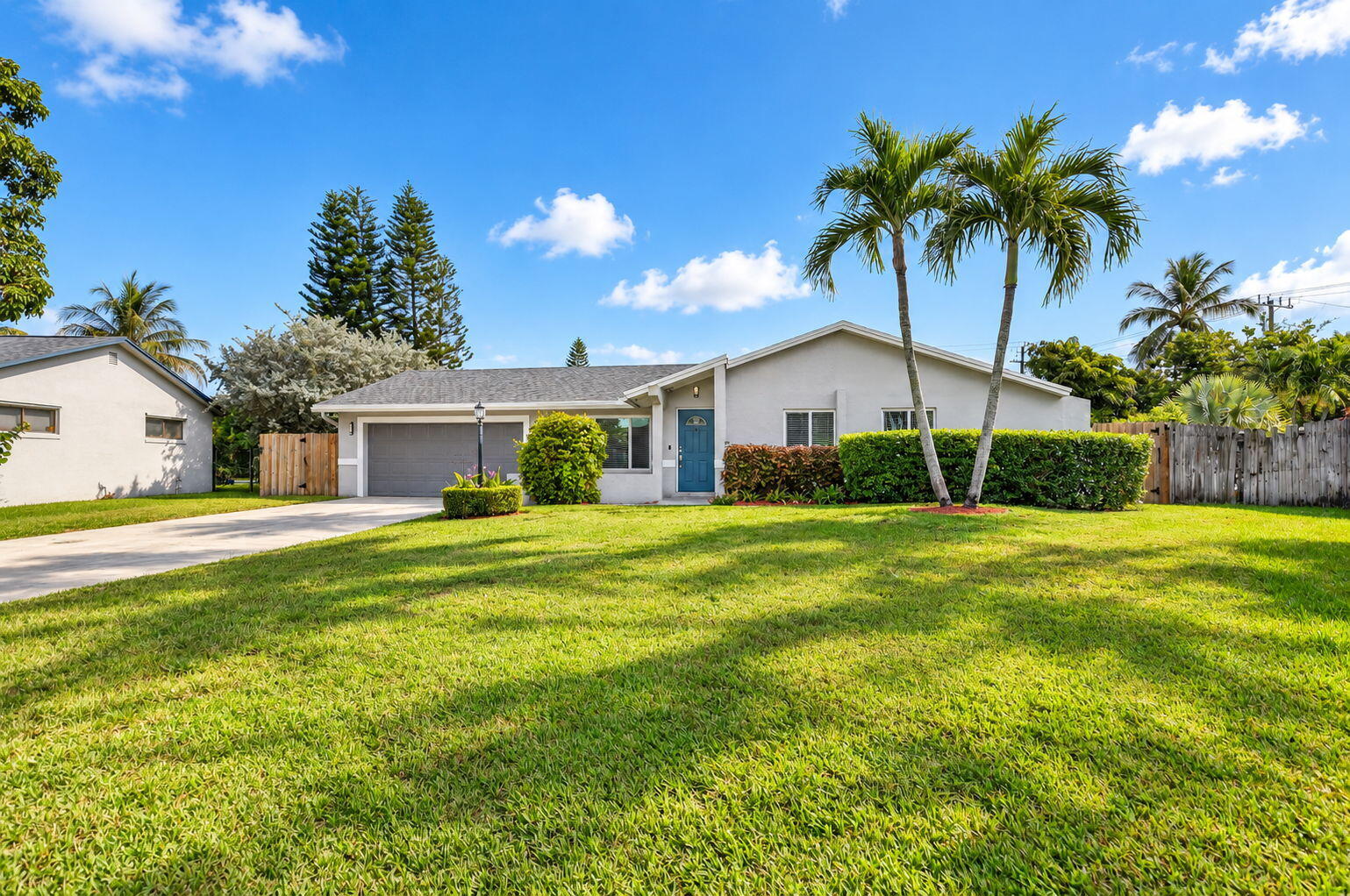 Welcome Home to 22606 SW 6th Street? Welcome Home to 22606 SW 6th Street?