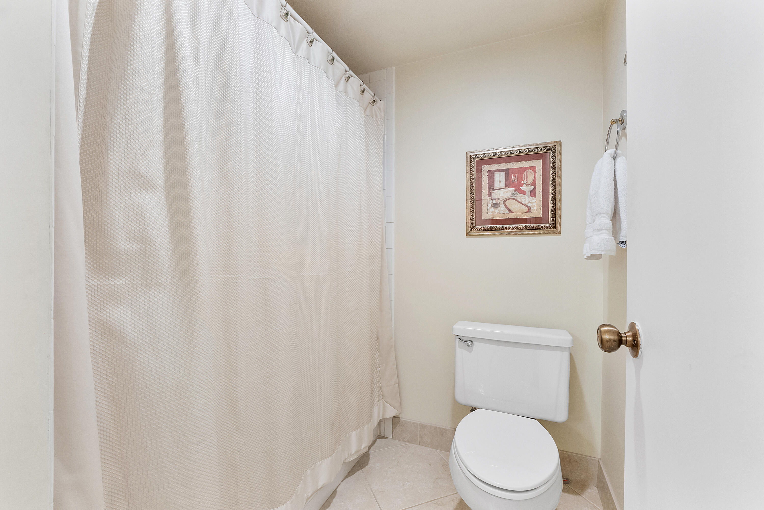 9283 Vista Del Lago_011
