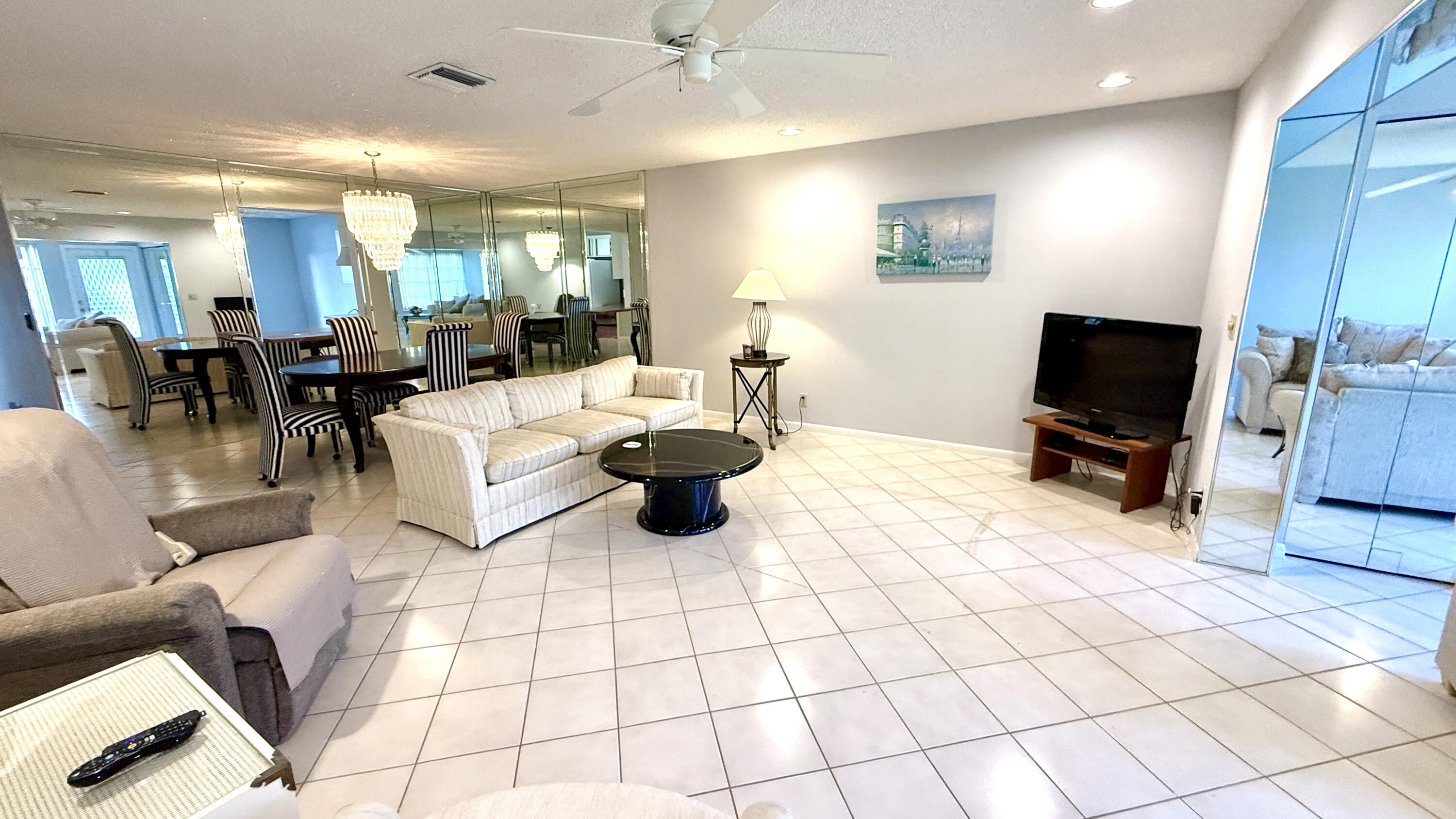 LR + Seating Area
