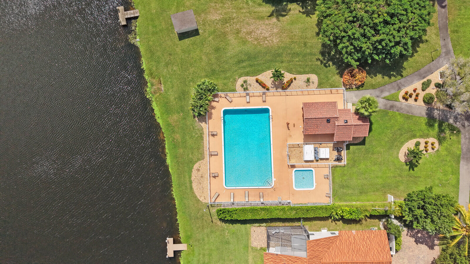 14_Aerial_14_mls