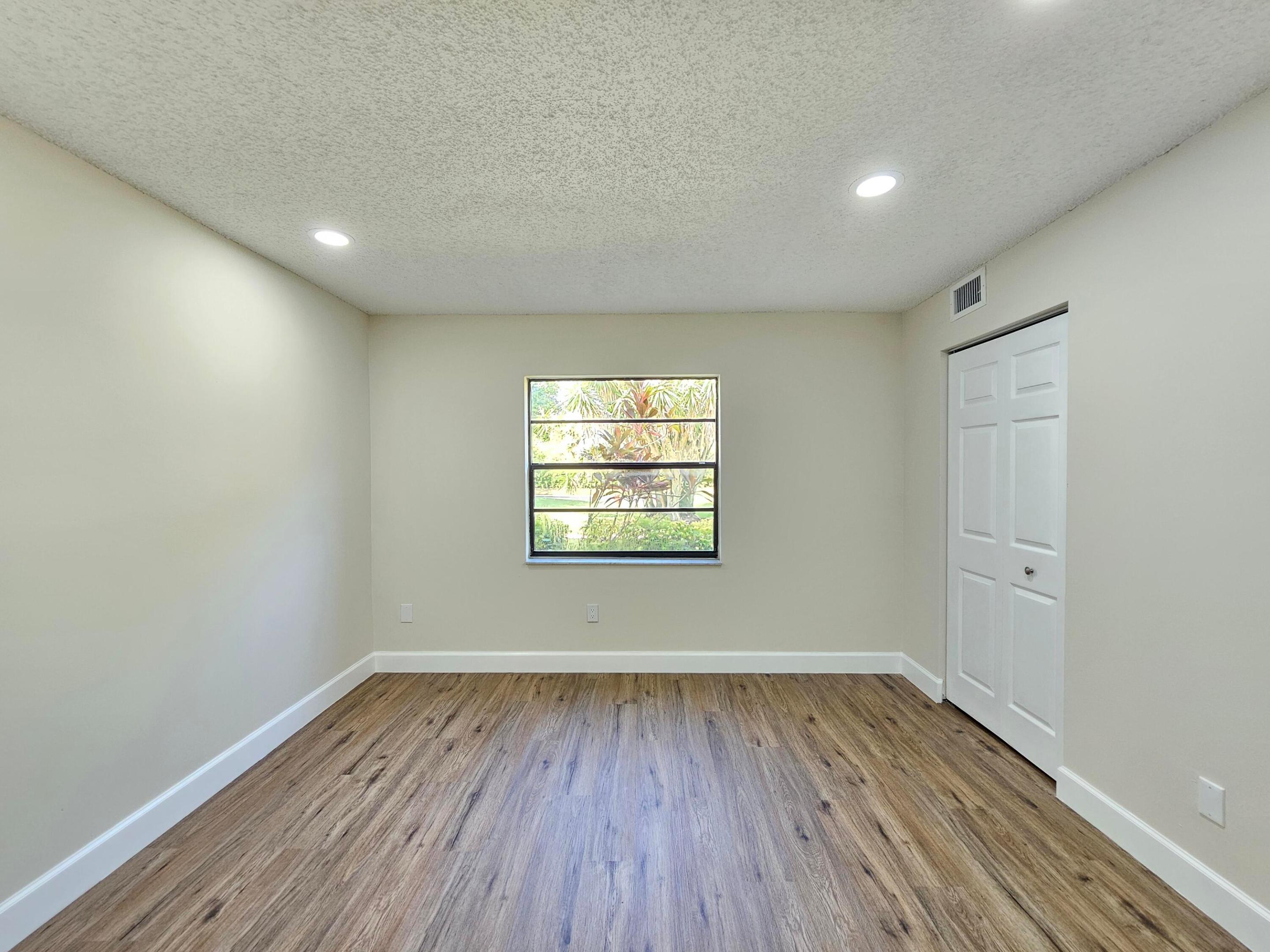 Bedroom 2 (1)