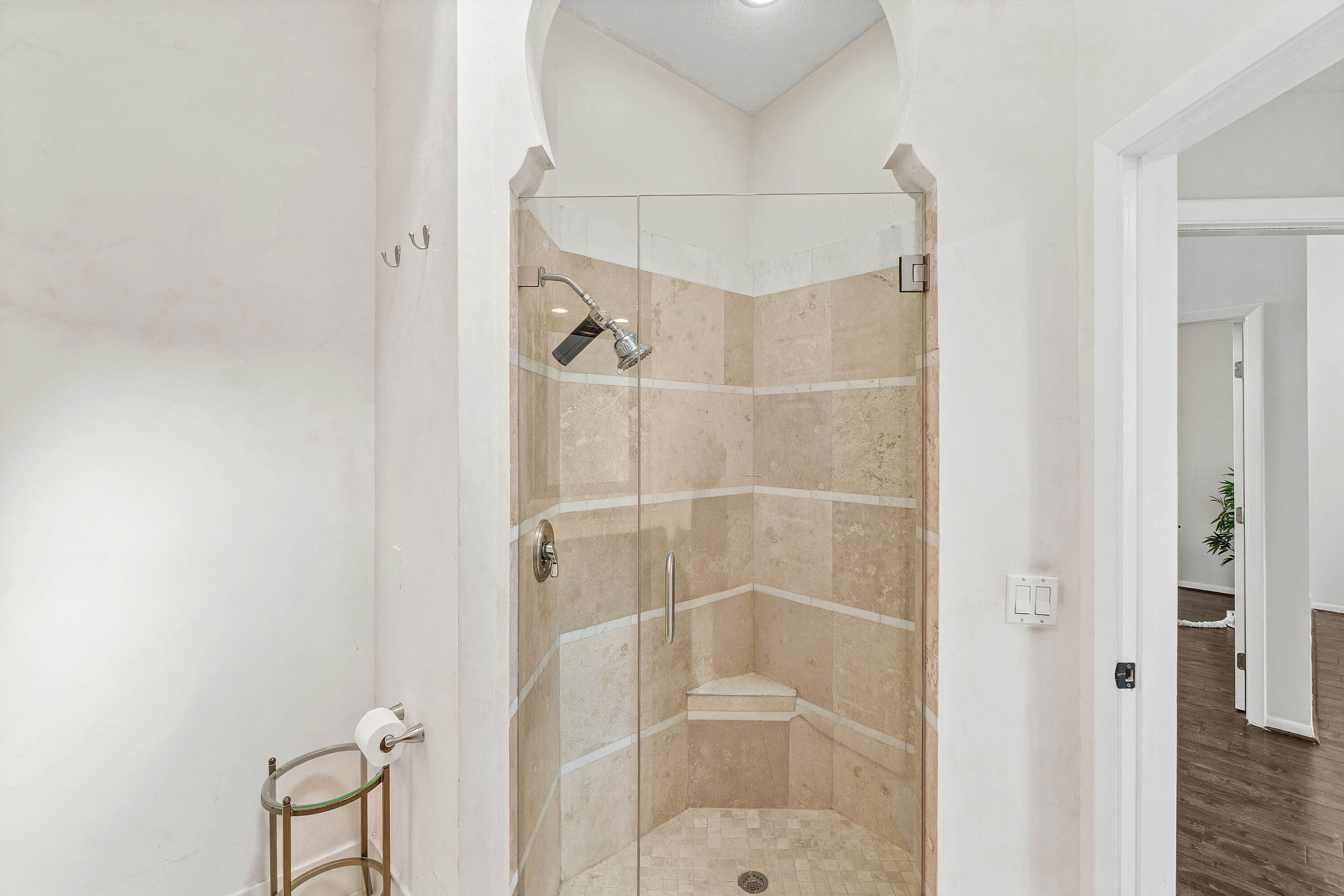Primary shower