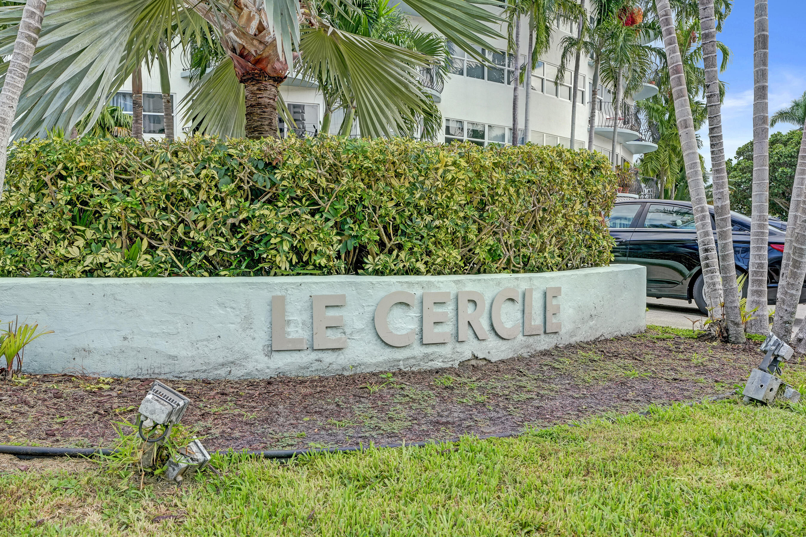 Welcome to Le Cercle by the Beach in Ft. Lauderdale Florida Welcome to Le Cercle by the Beach in Ft. Lauderdale Florida