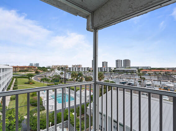 Outside Back Screened Porch W/ Marina and City Views