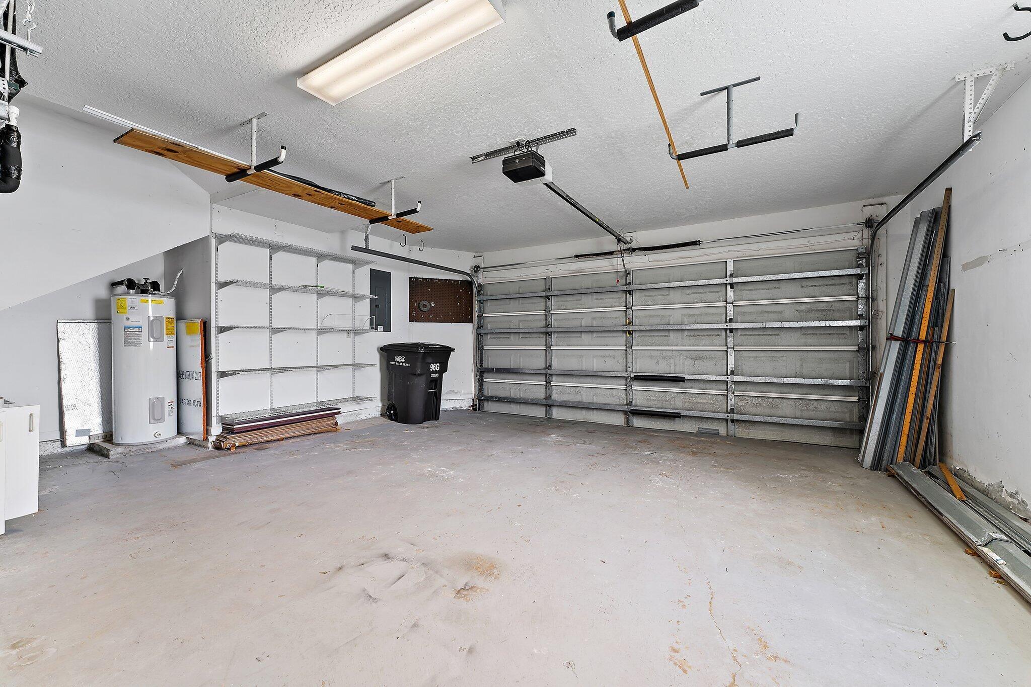 021-3210ElCaminoReal-WestPalmBeach-SMALL