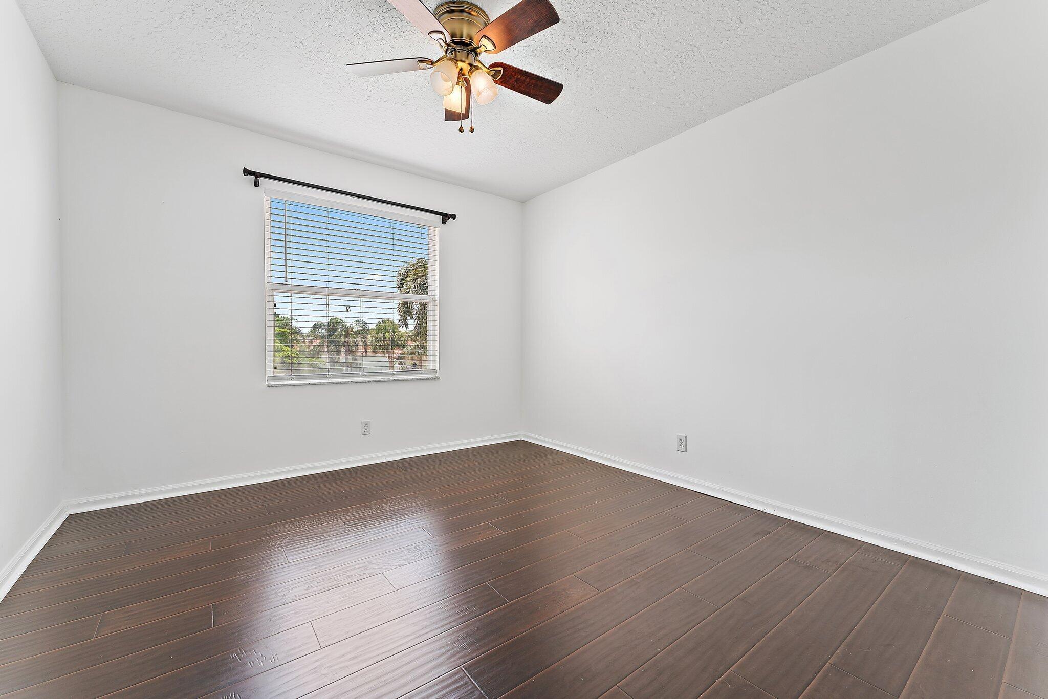 040-3210ElCaminoReal-WestPalmBeach-SMALL