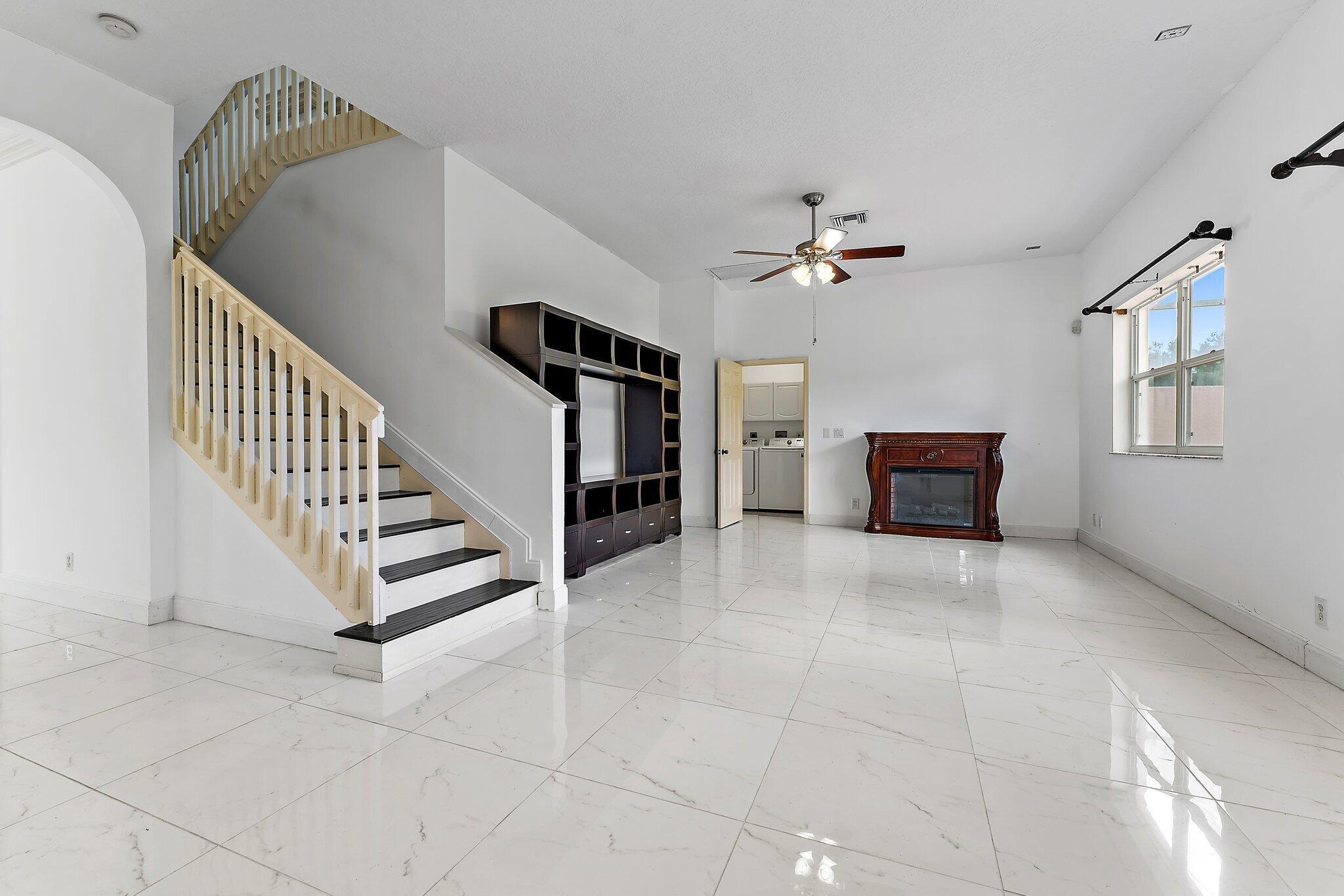 017-3210ElCaminoReal-WestPalmBeach-SMALL