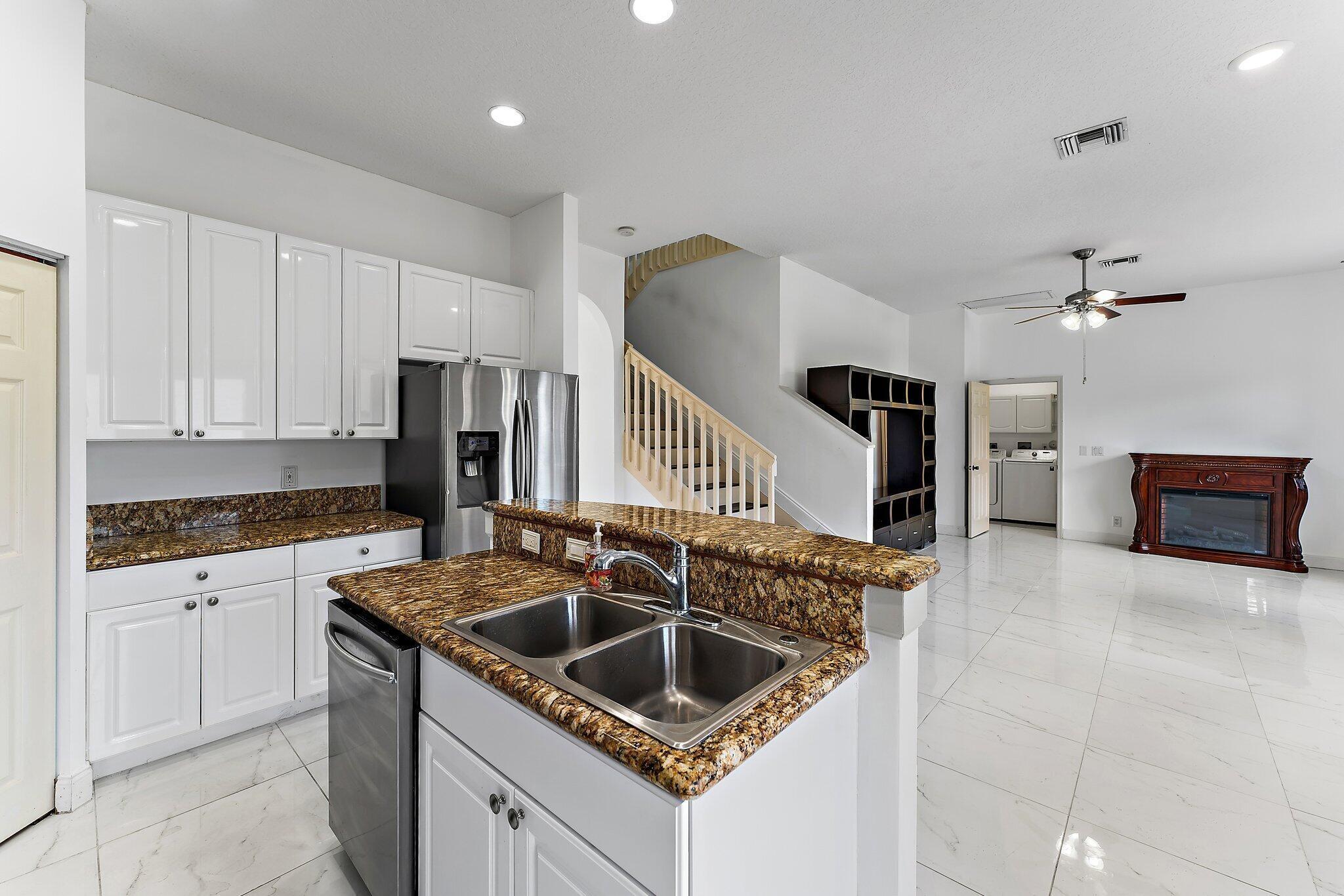 015-3210ElCaminoReal-WestPalmBeach-SMALL