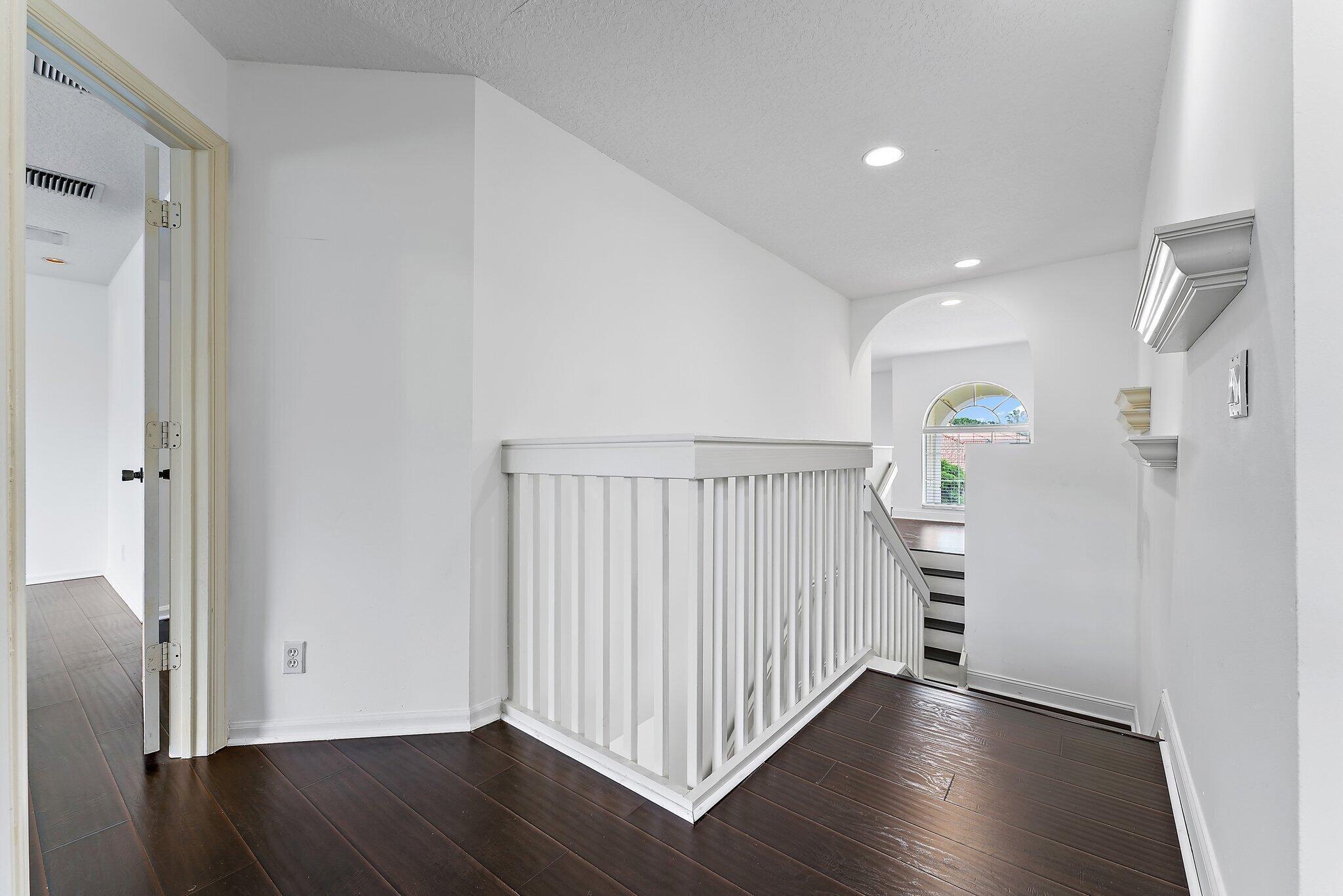 026-3210ElCaminoReal-WestPalmBeach-SMALL
