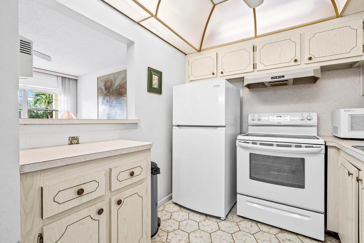 105BrightonC-BocaRaton-FL-33434-SMALL