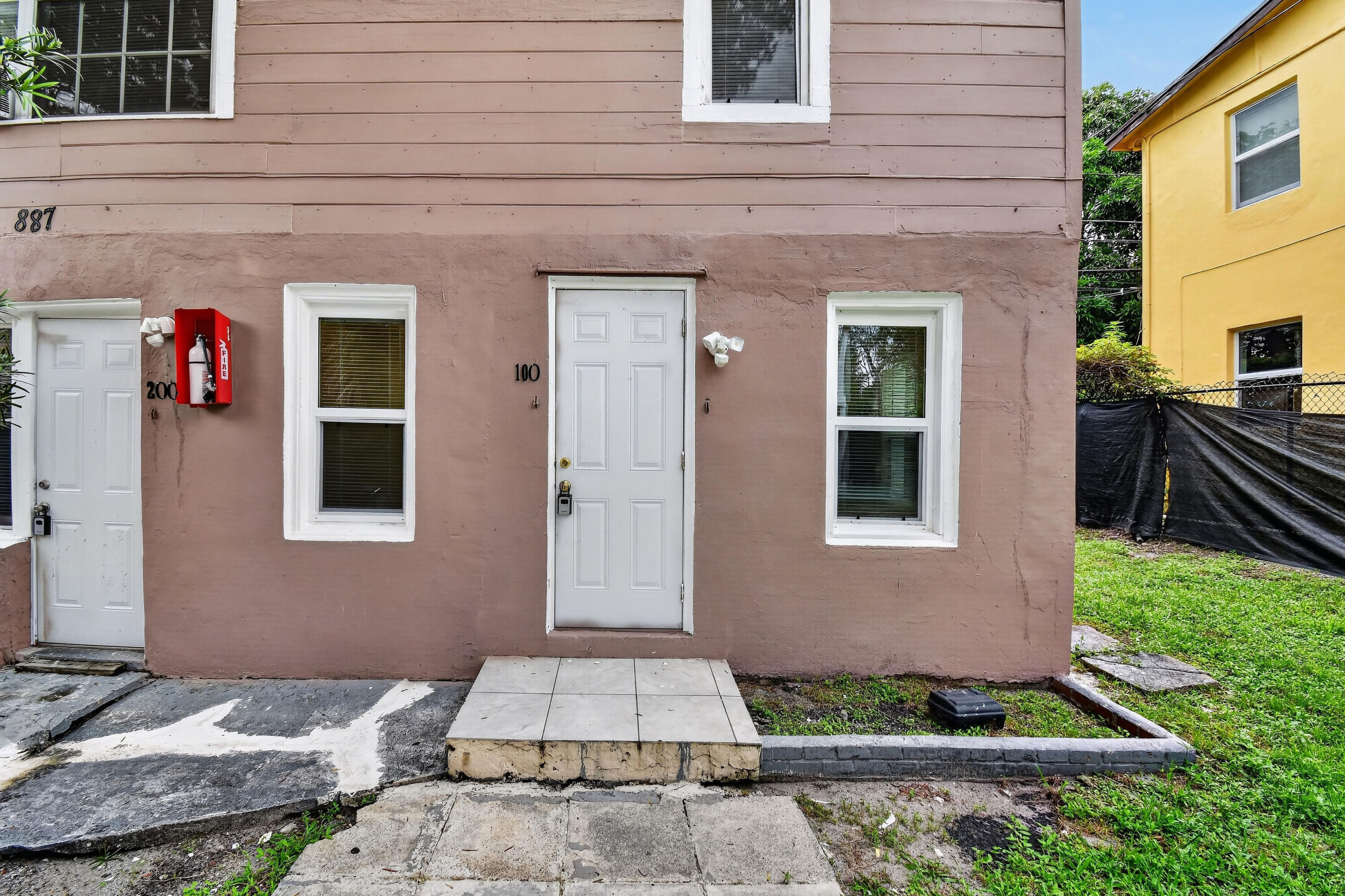 8877thSt-Exteriors(2)