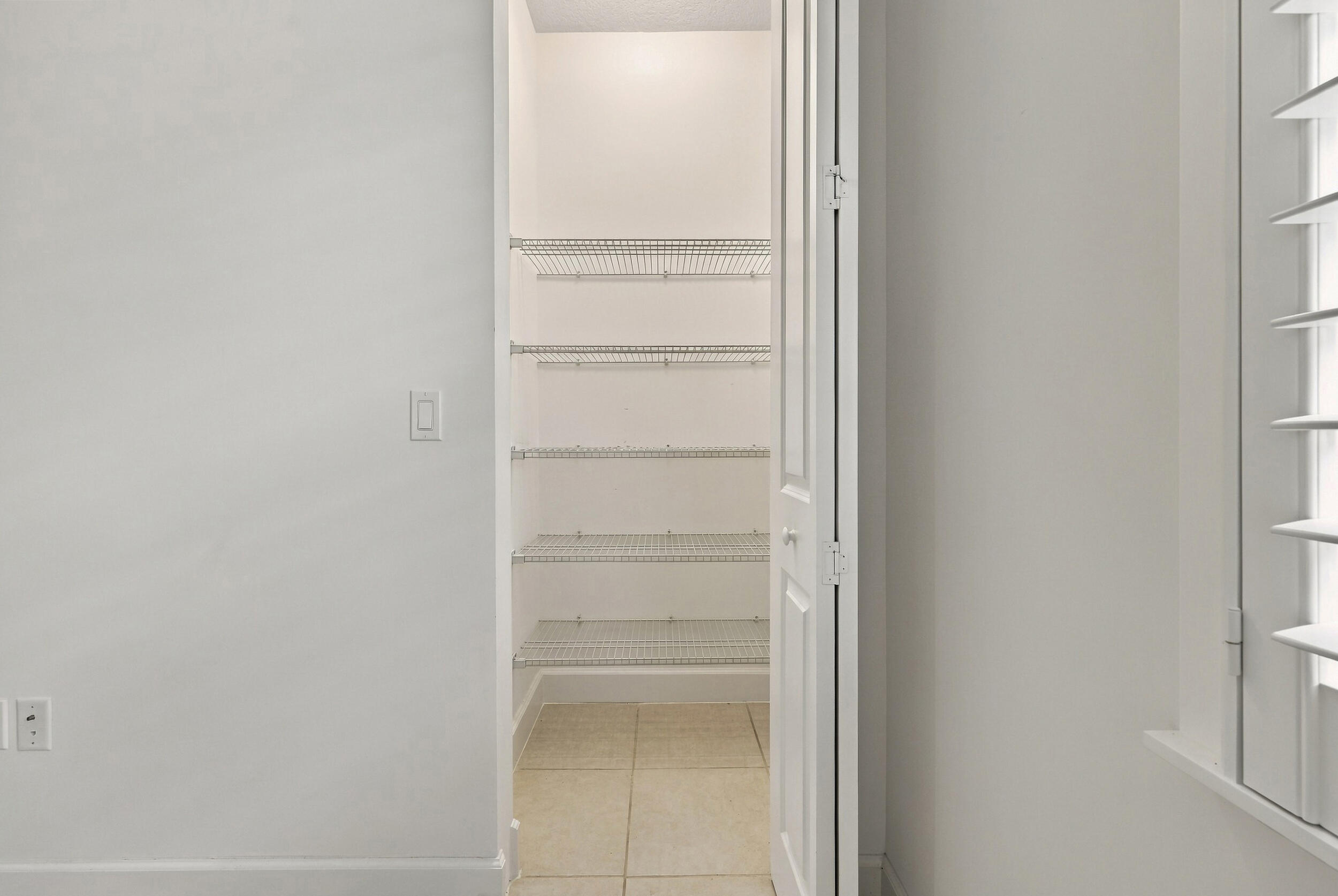 Bedroom #3/Den closet