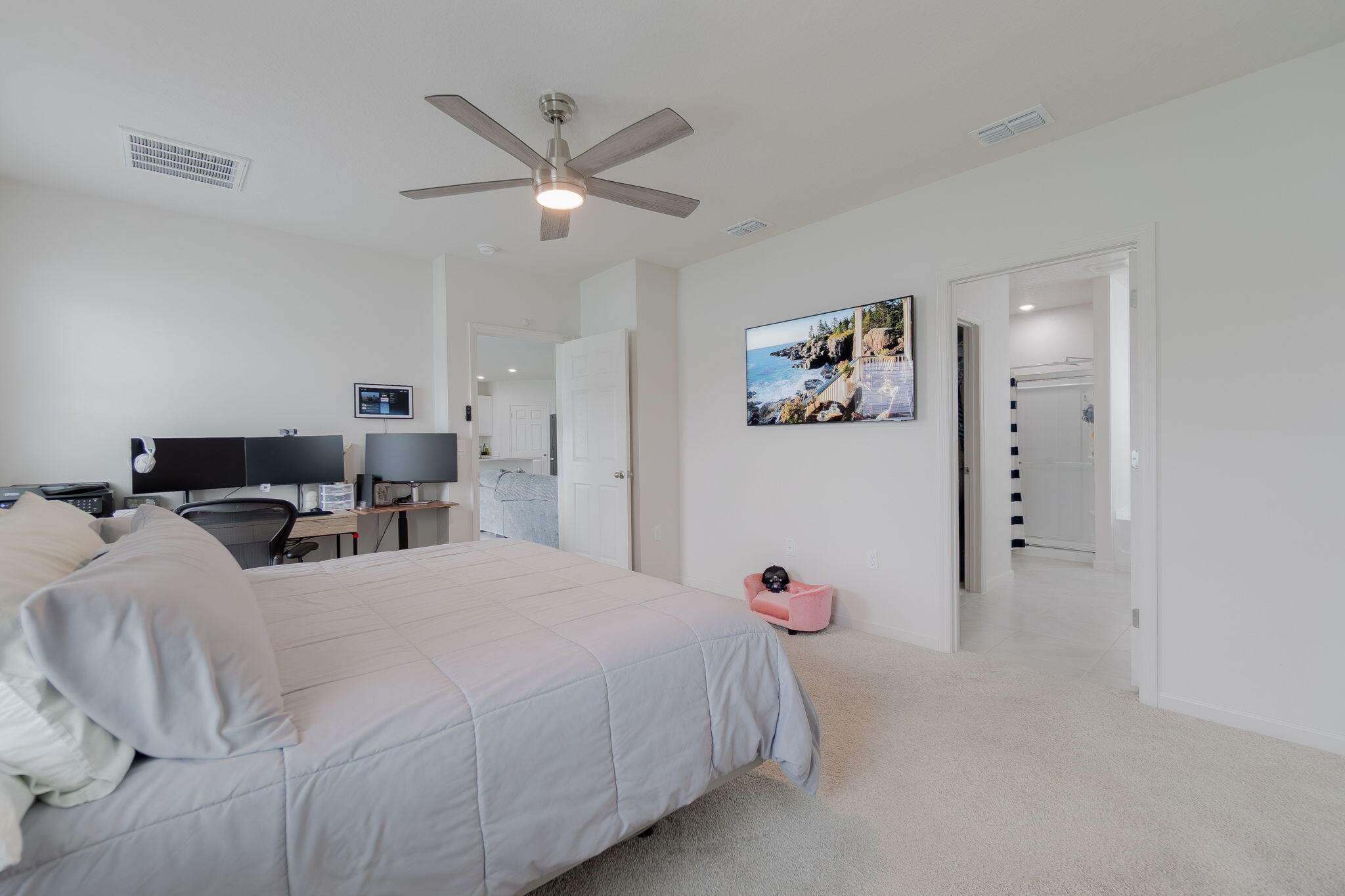 MASTER BEDROOM