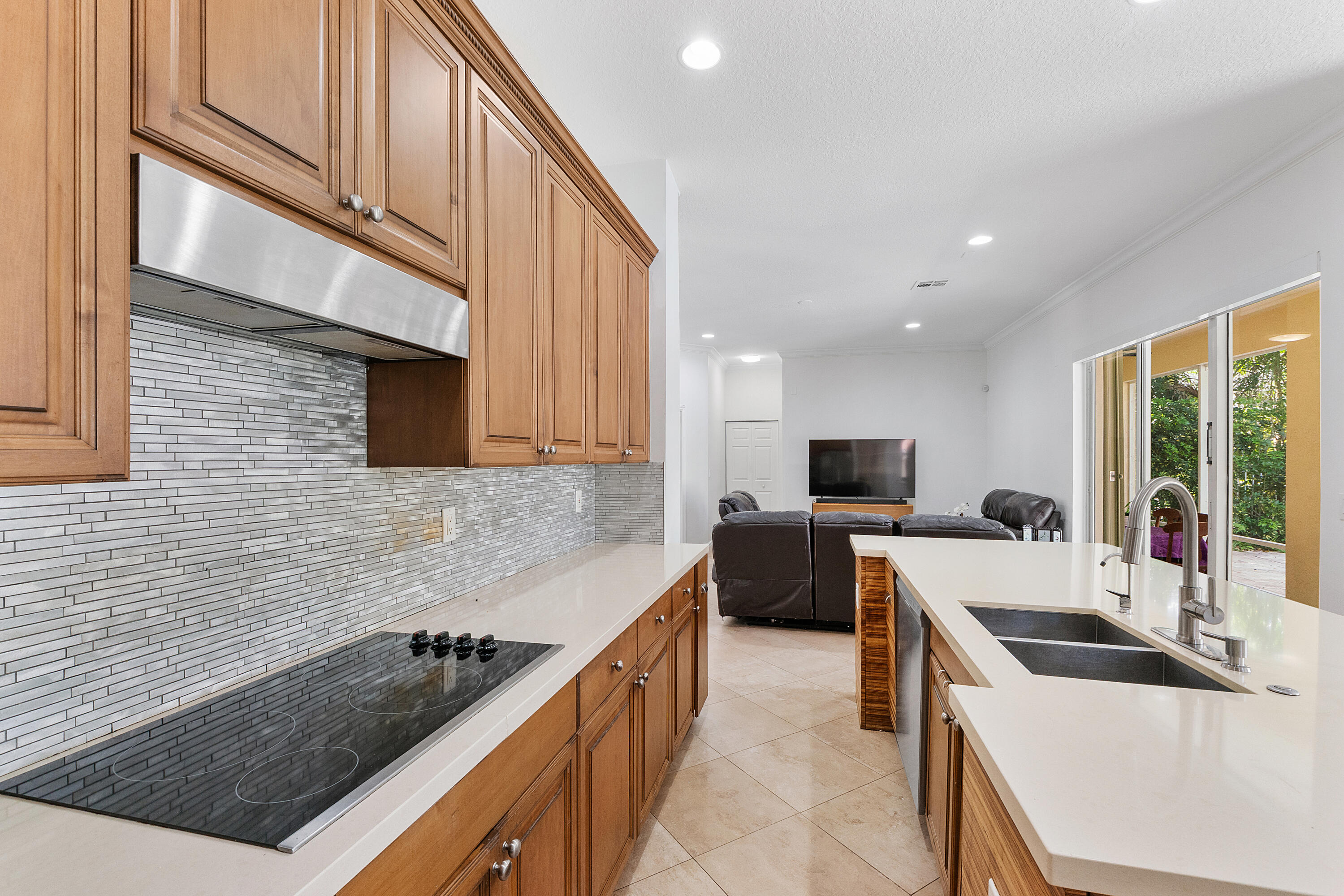 7457 Nw 51st Way_064