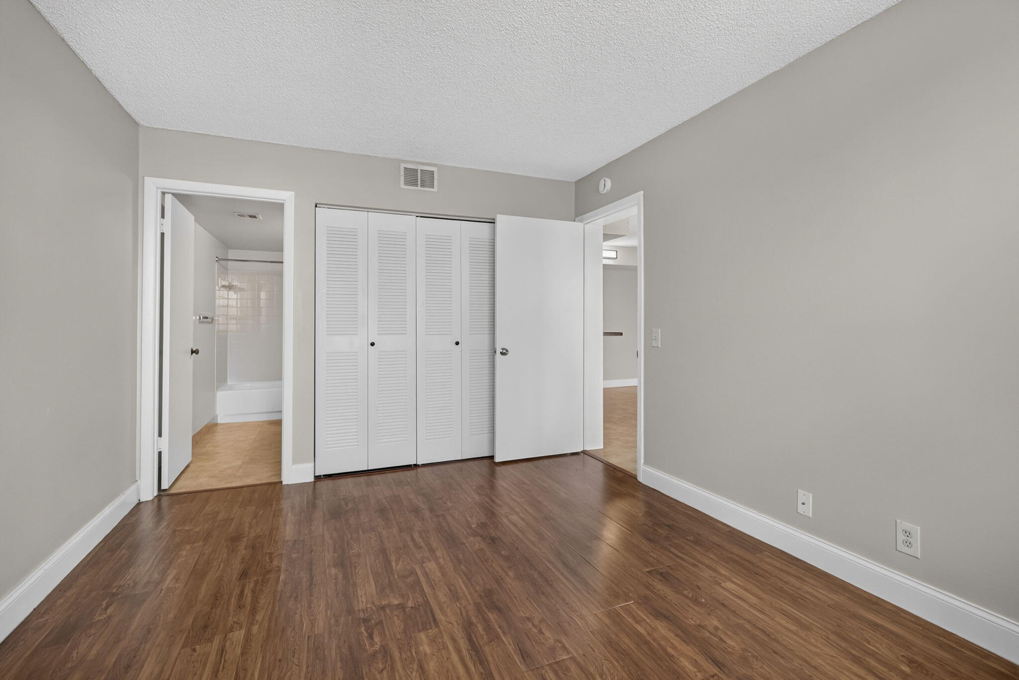 26-web-or-mls-BS1A3815