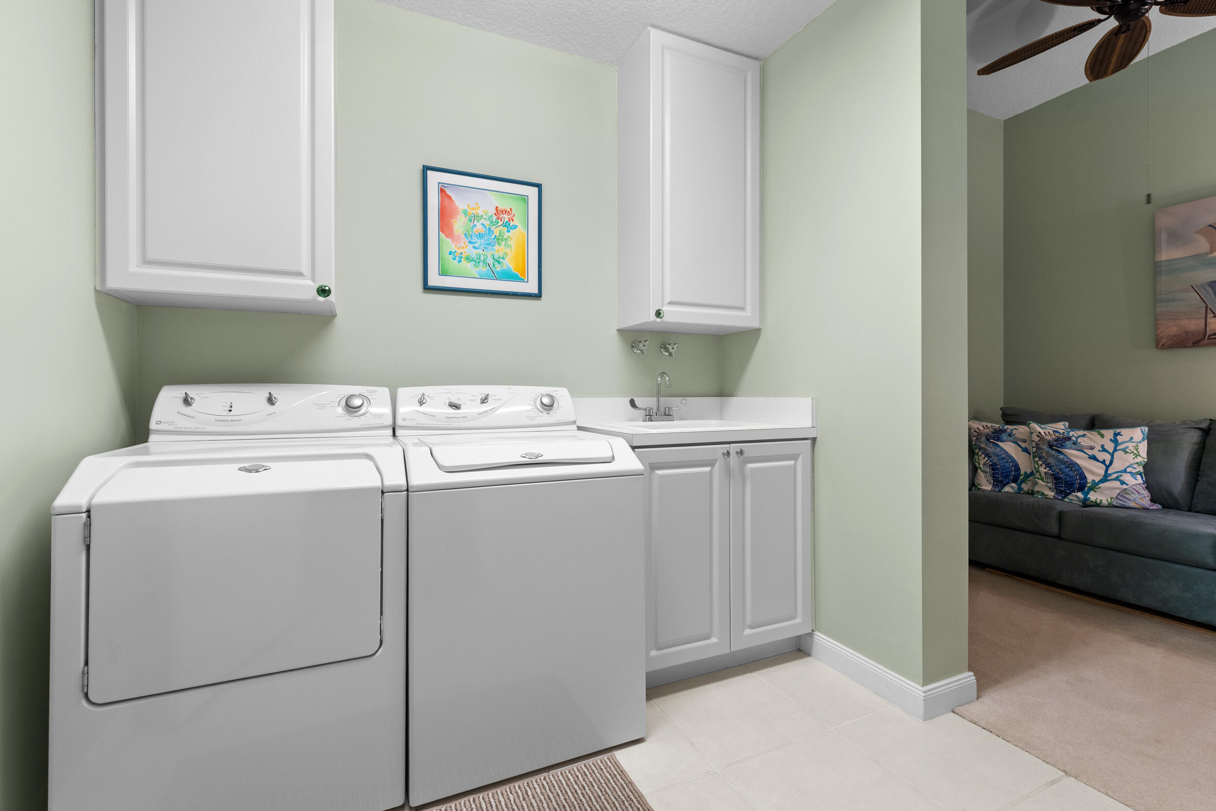 Laundry-Flex Room