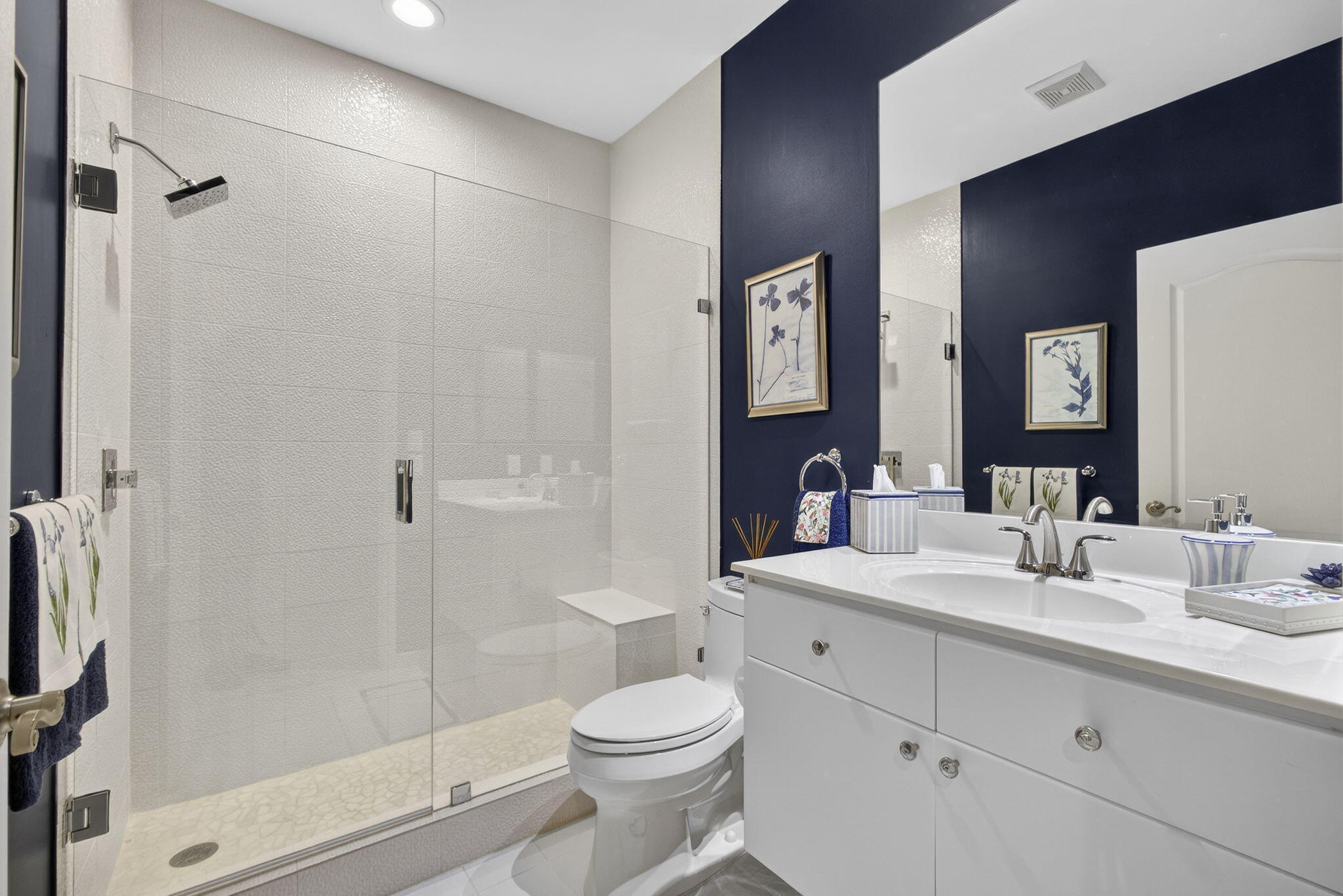 2nd Bathroom