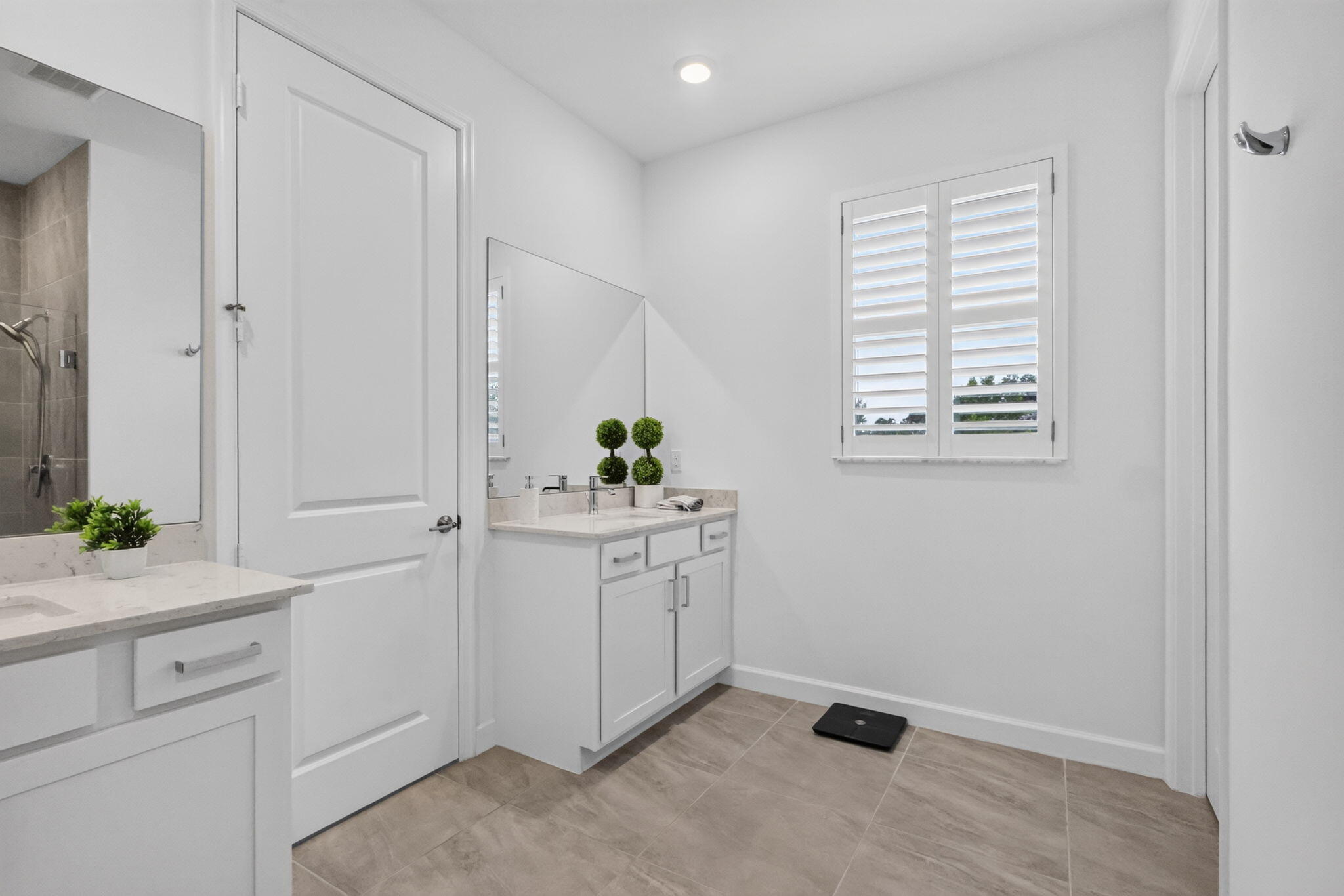 MASTER BATH 1