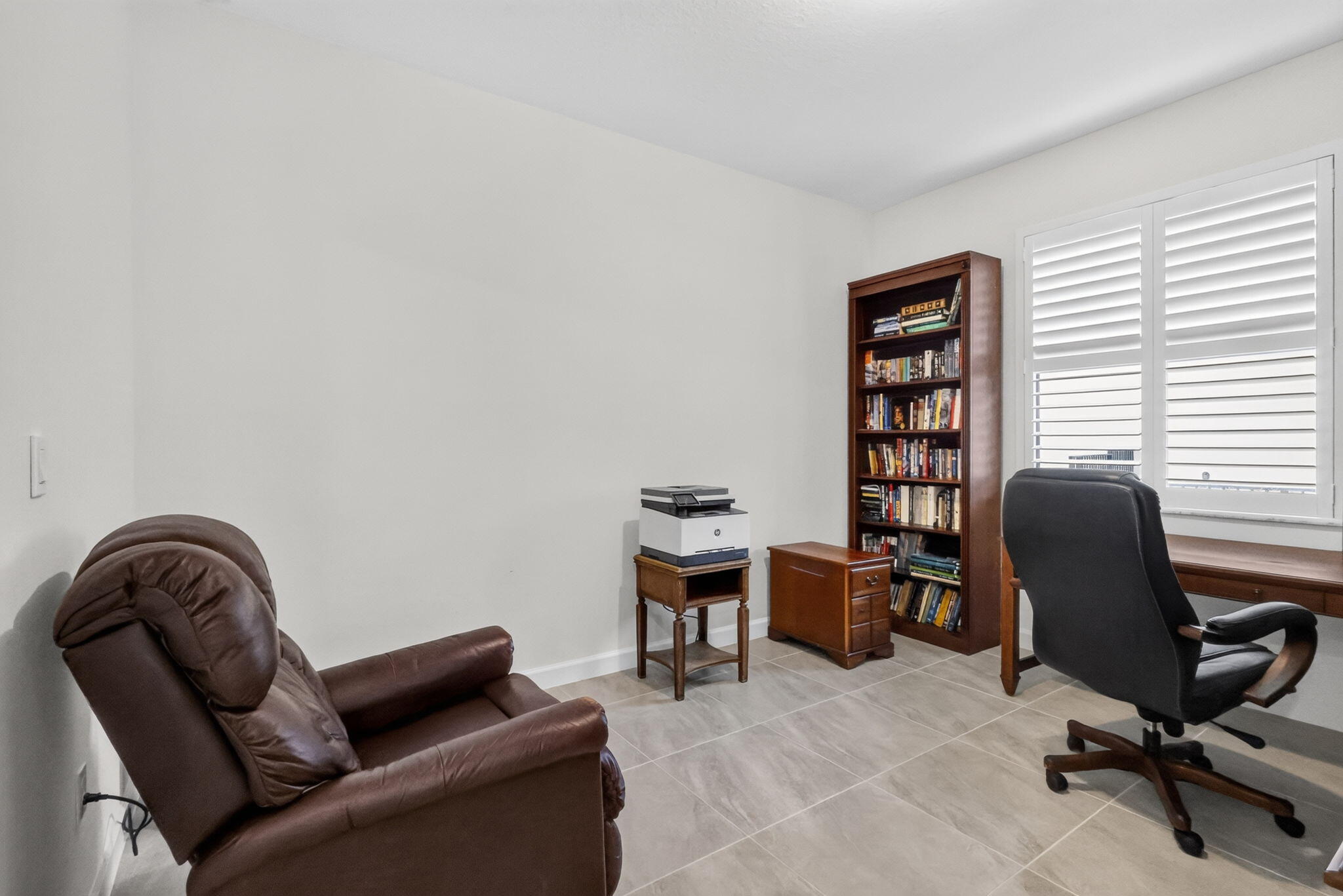 OFFICE 1