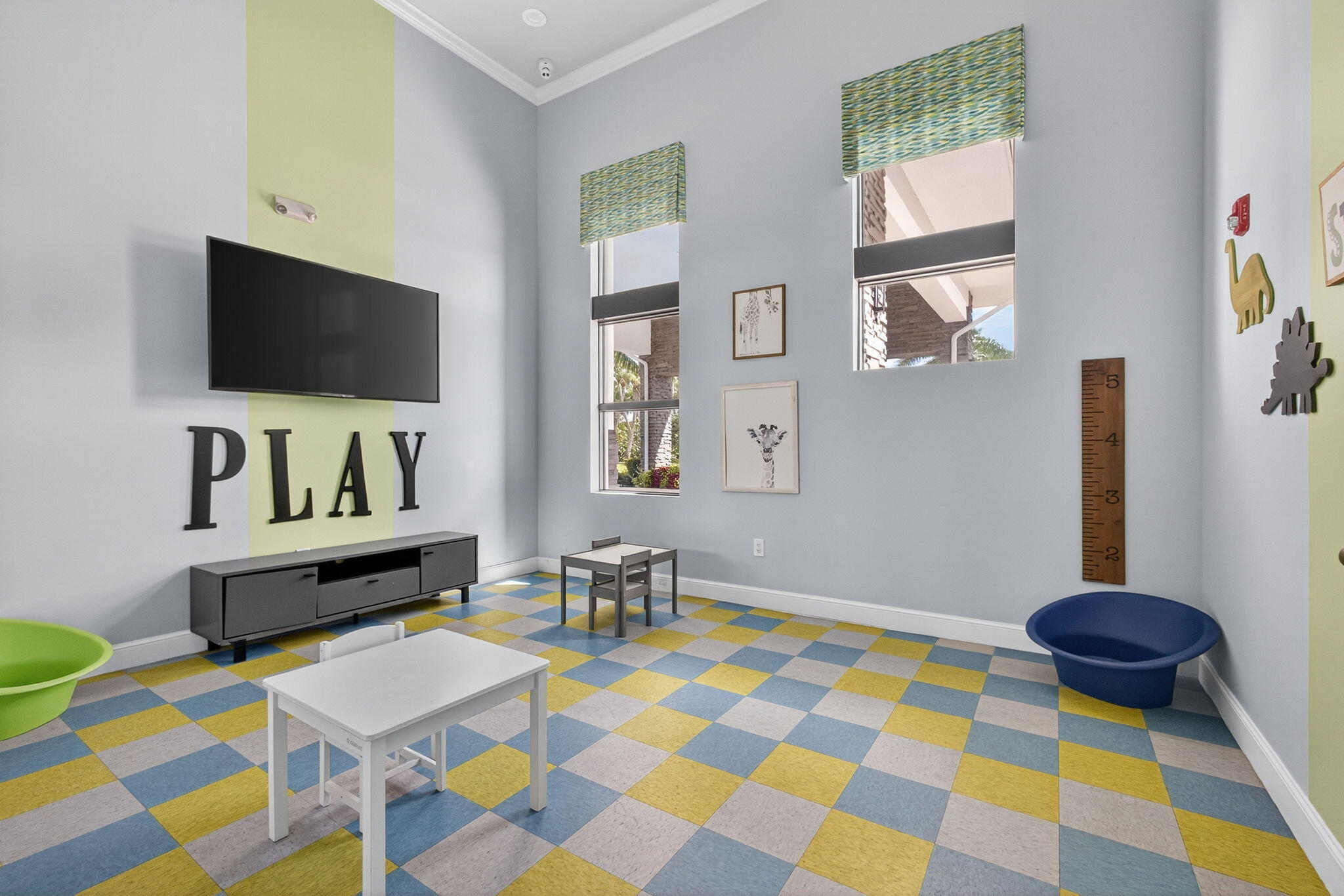 PLAY ROOM